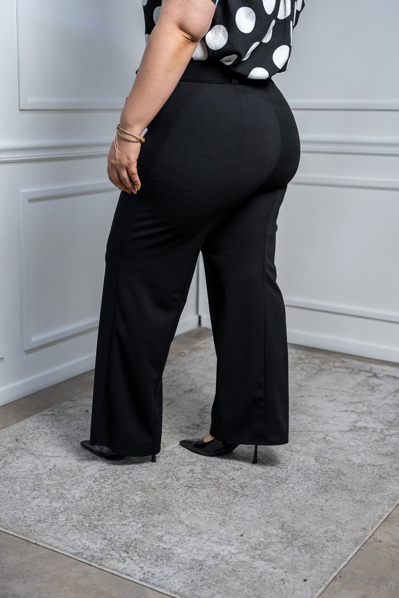Pantalón Curvy Vestir Negro Tiro Alto con Cinturón a Juego