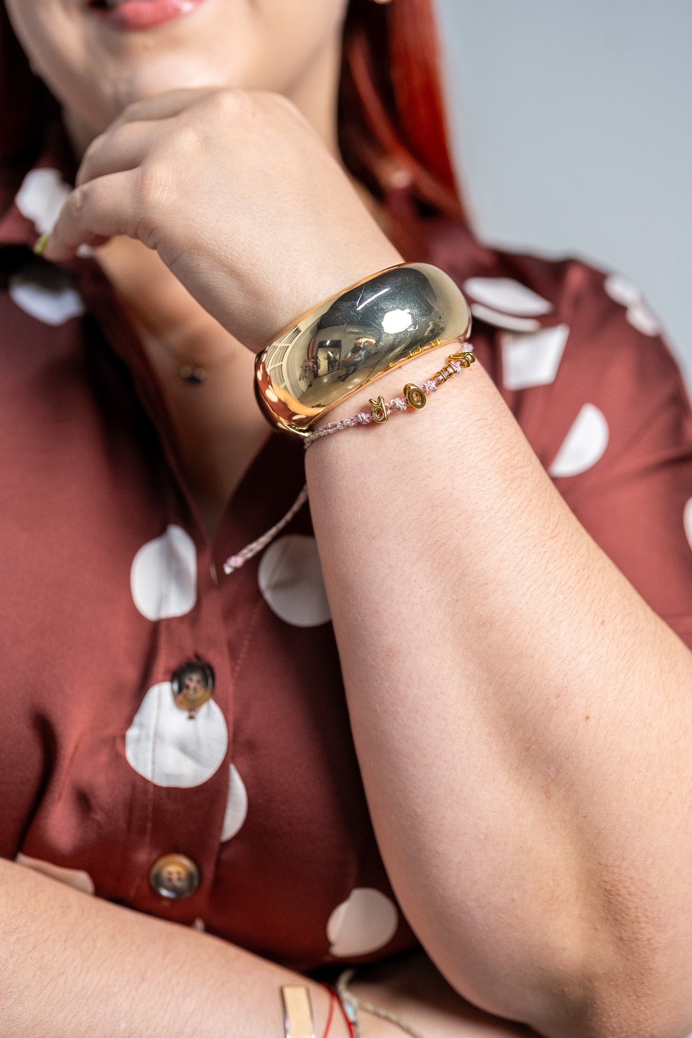 Brazalete Curvy Dorado Ancho Tipo Cuff Statement Atemporal