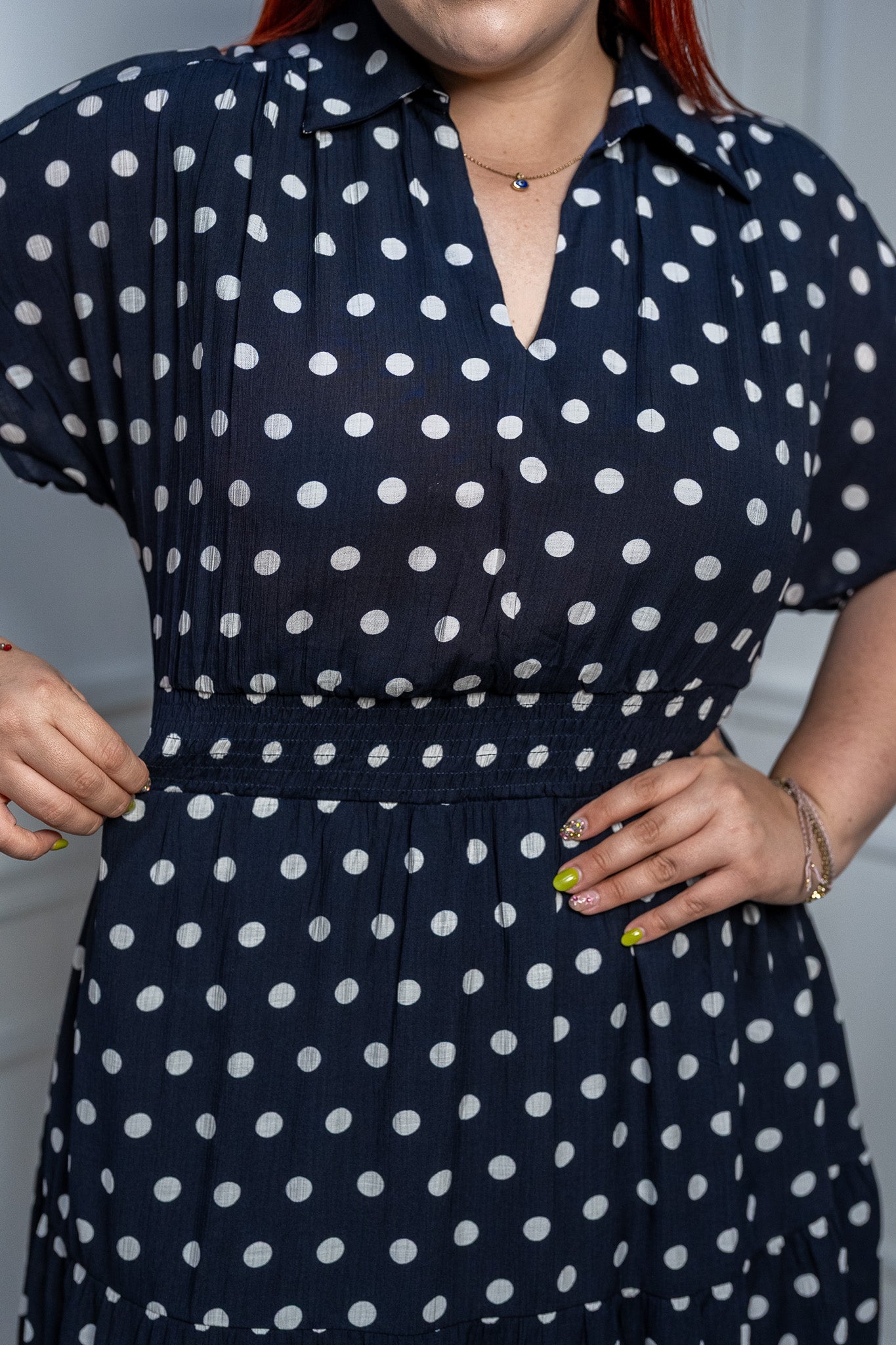 Vestido Maxi Curvy Azul Marino con Lunares Corte Camisero