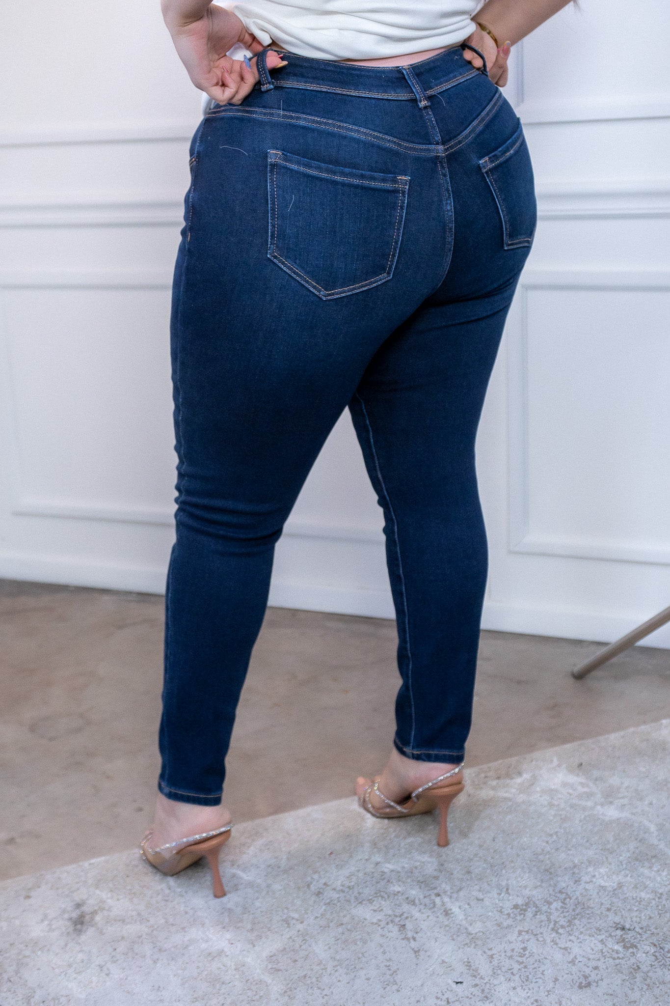 Jeans Curvy Skinny Liso Oscuro Stretch Estiliza Silueta