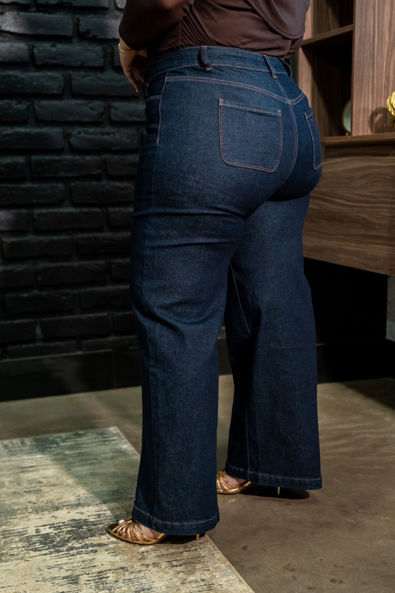 Jeans Wide Leg Linea Frontal Curvy Oscuro