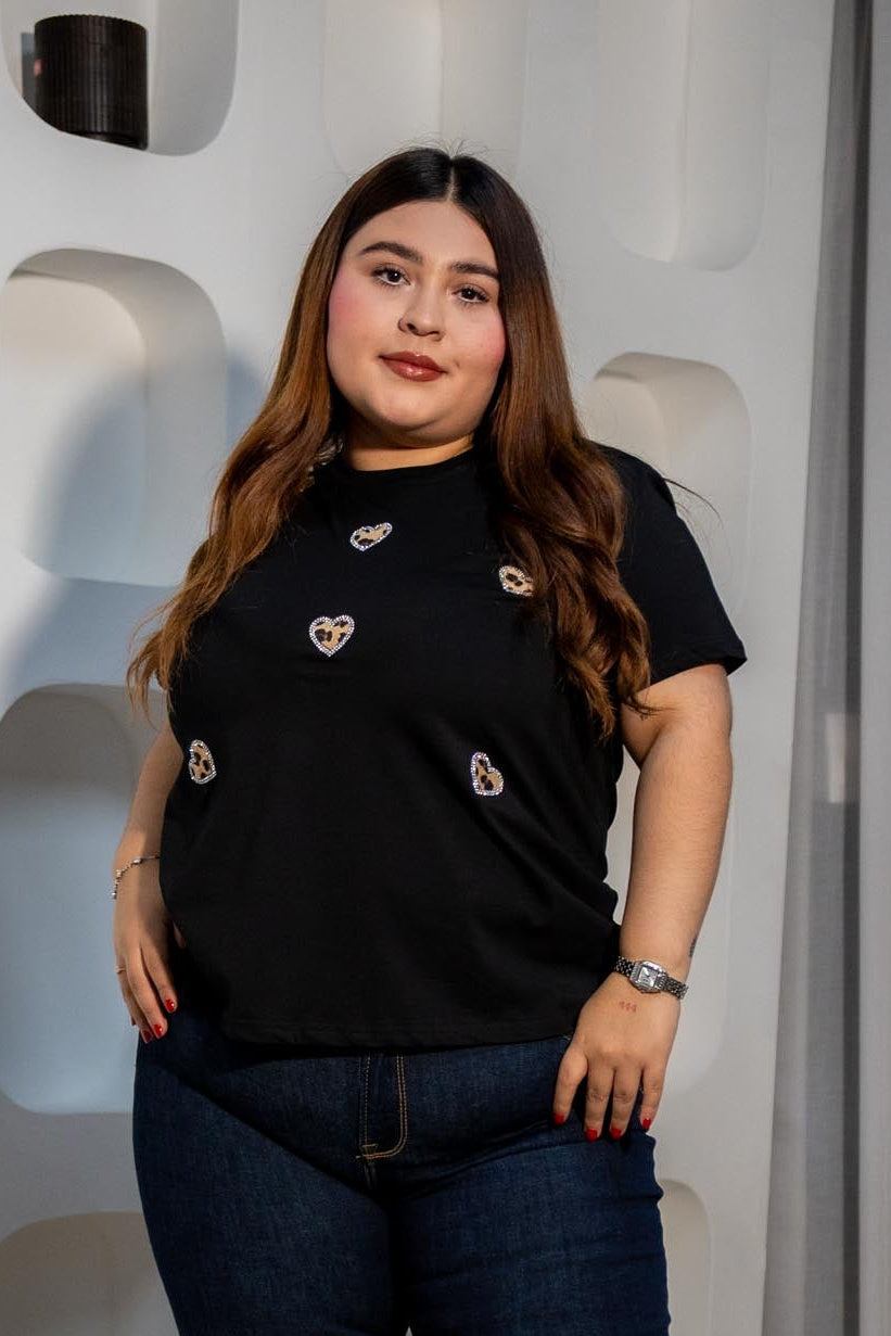 Blusa Curvy Print Corazones Negra