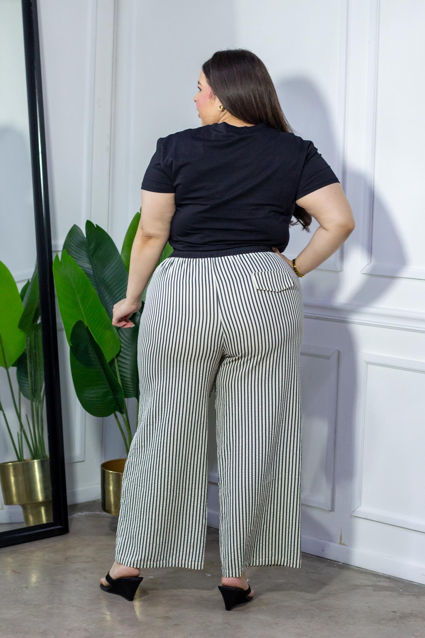 Playera The Coffee Club Curvy Negra