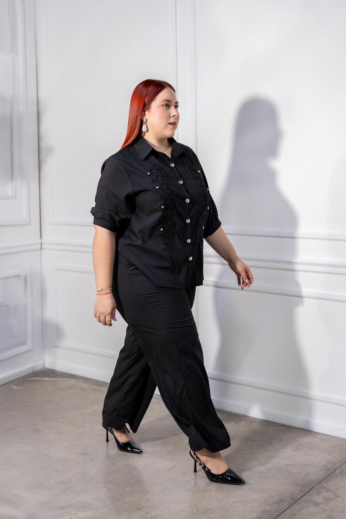 Set Curvy Camisa Napoleón y Pantalón Ancho Negro