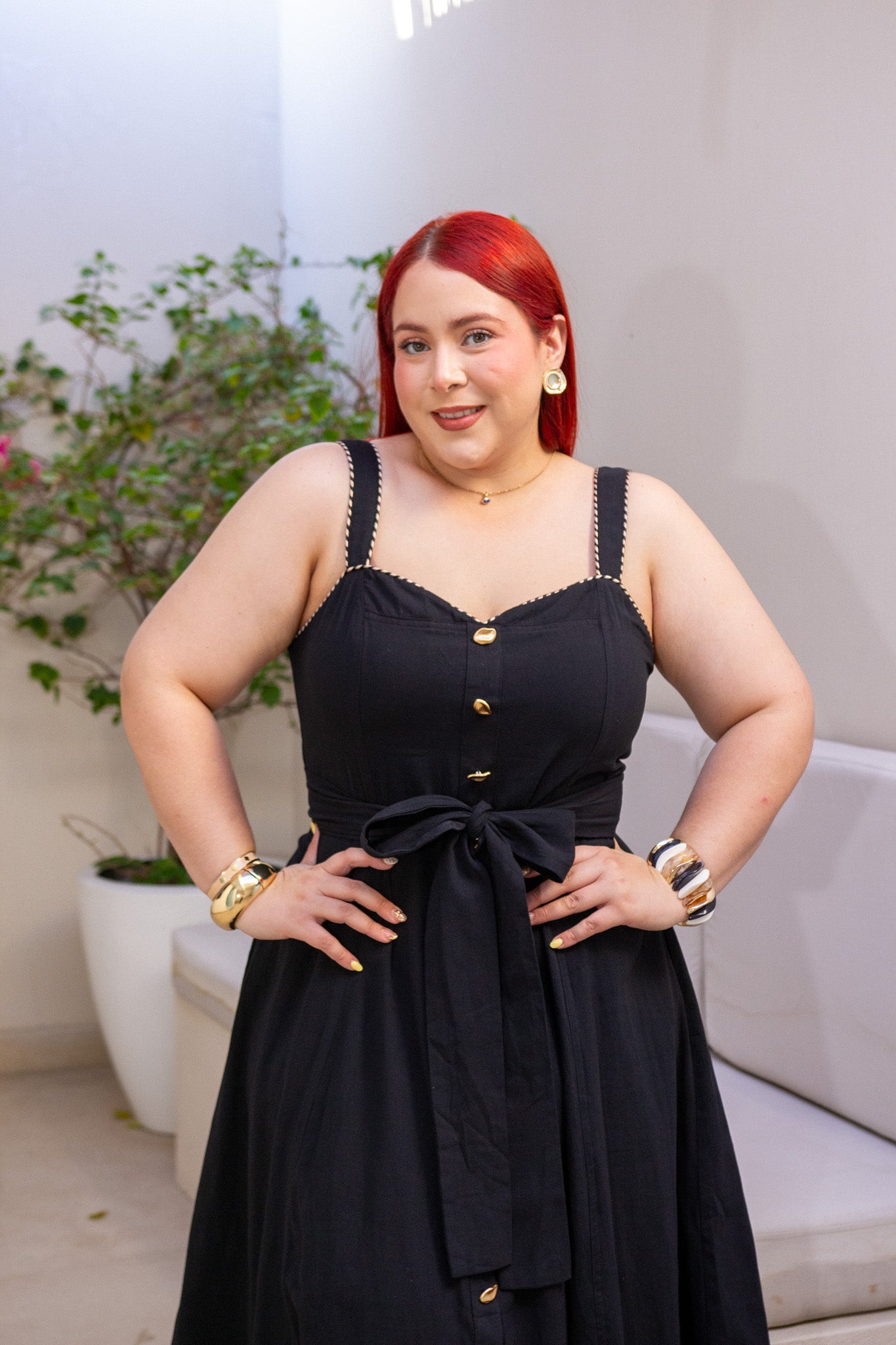 Maxi Vestido Curvy Tirantes Botones Dorados Sweetheart Negro
