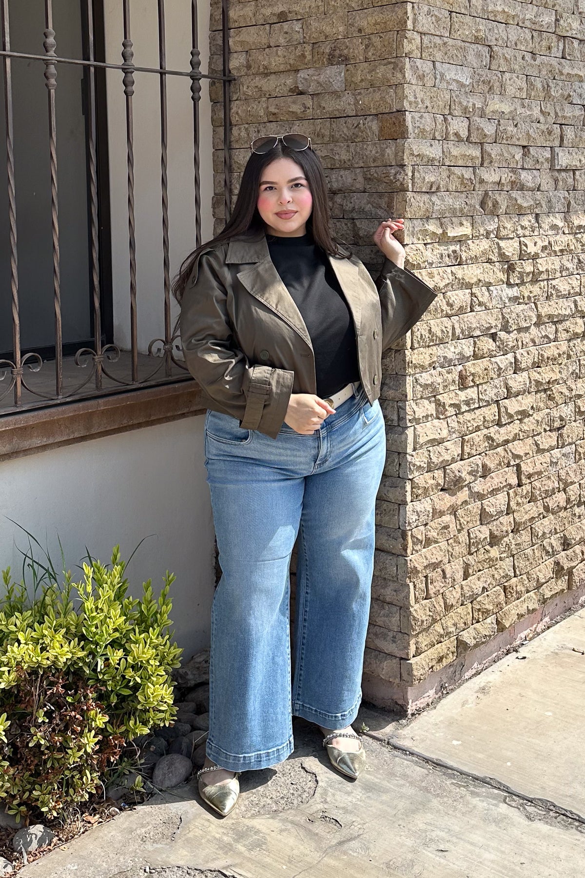 Chaqueta Crop Curvy Militar Doble Botonadura Olivo