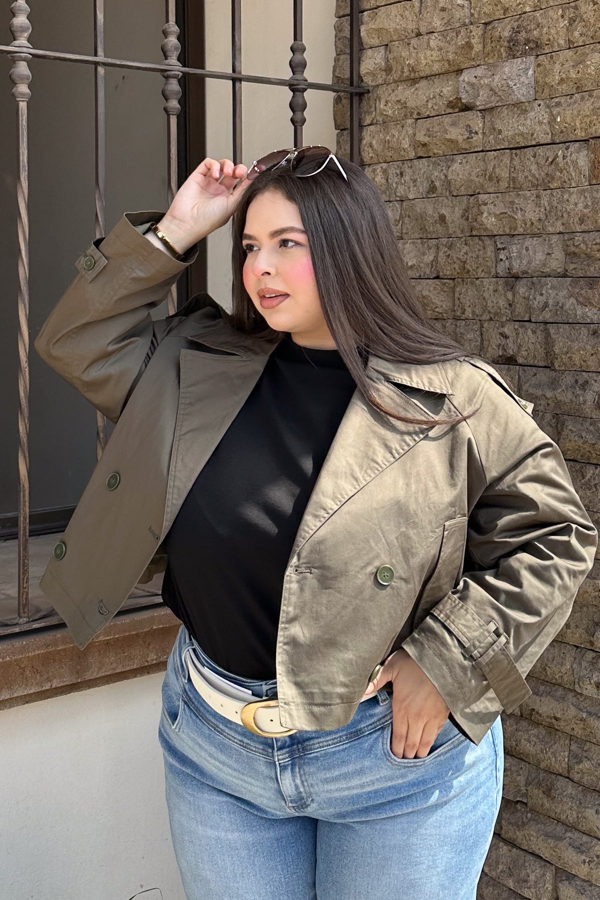 Chaqueta Crop Curvy Militar Doble Botonadura Olivo