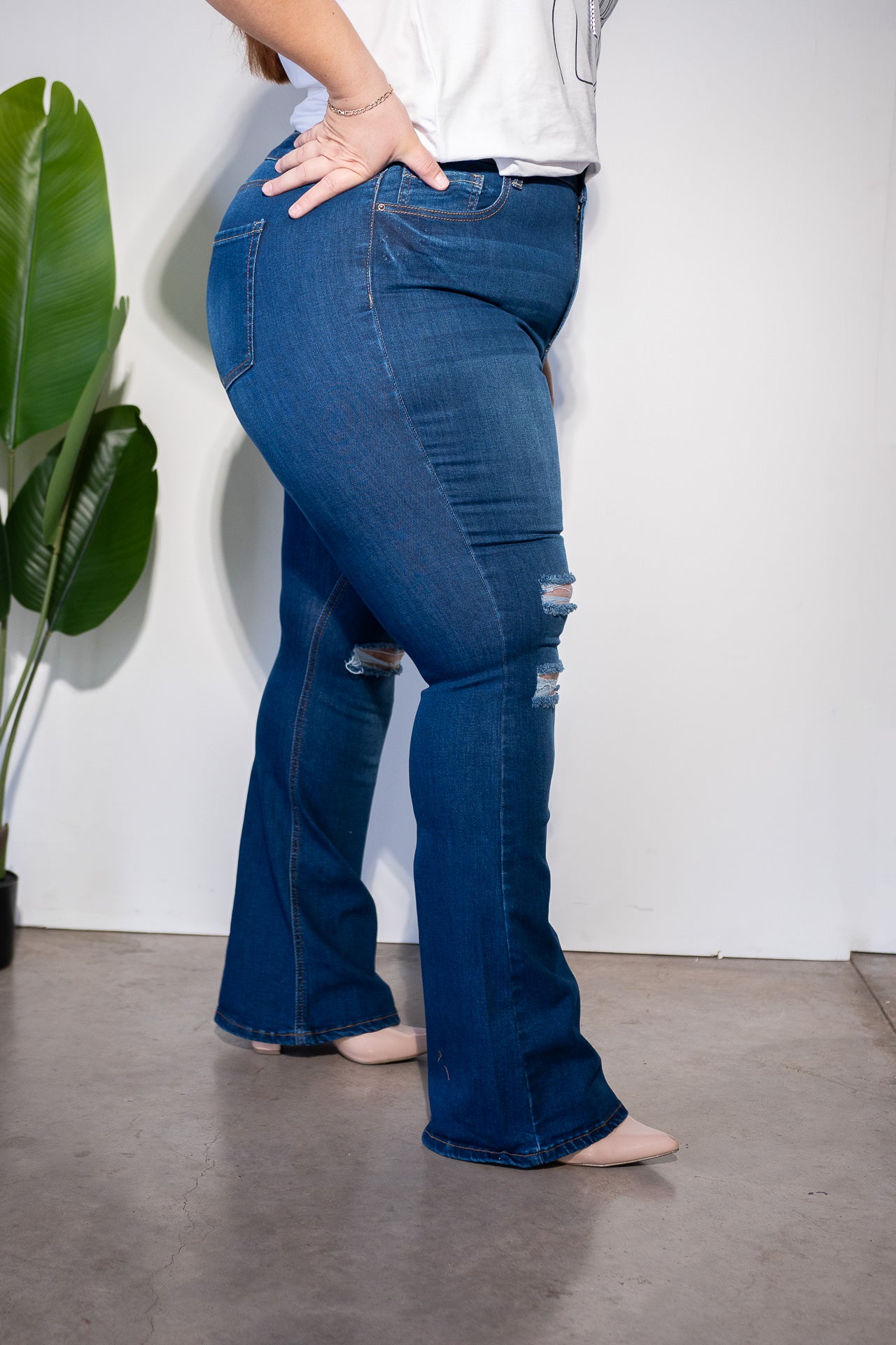Jeans Flare Rasgado Azul