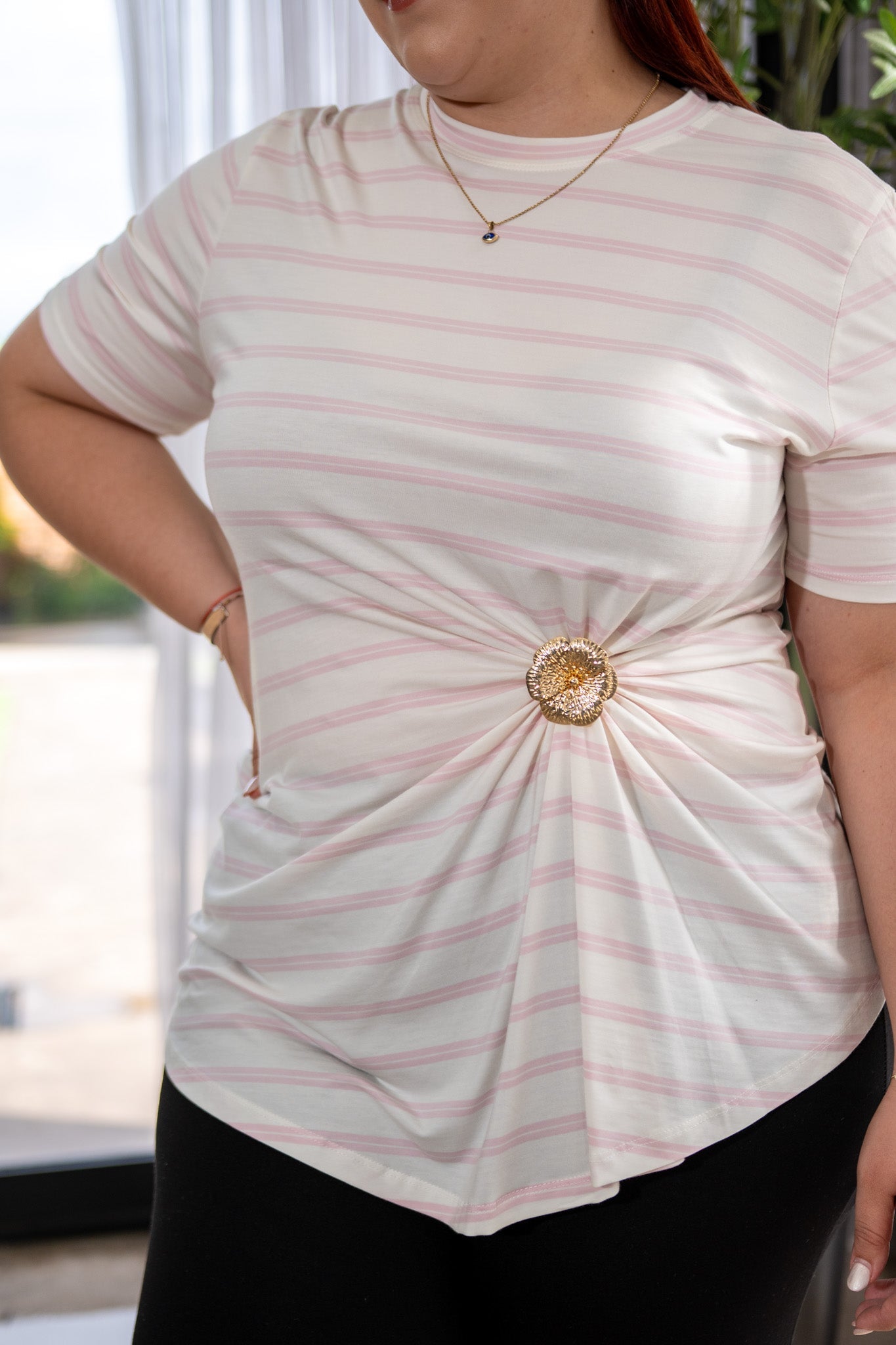 Blusa Curvy Rayas Escote V con Detalle Surcido Rosa