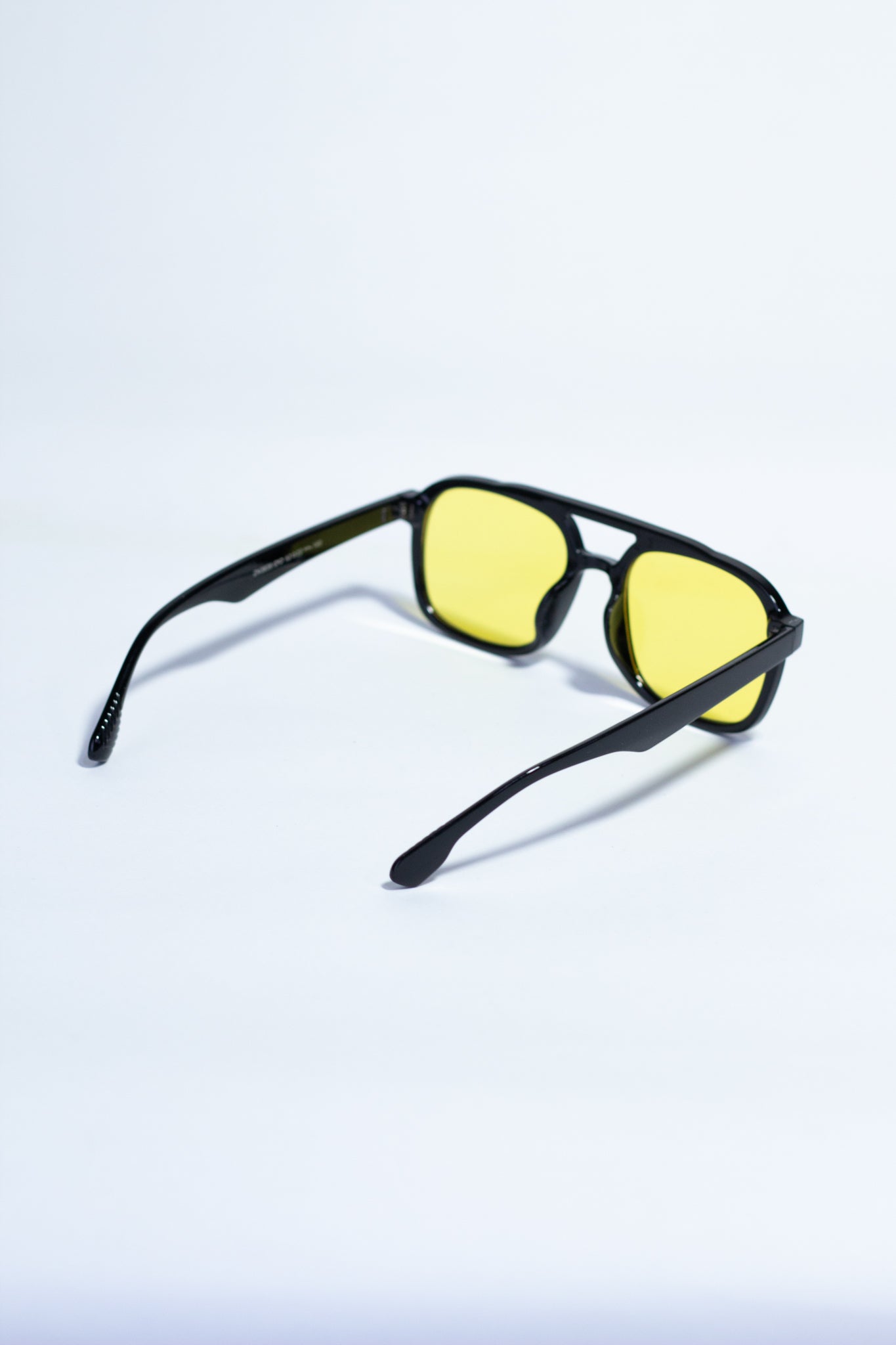 Lentes retro amarillo