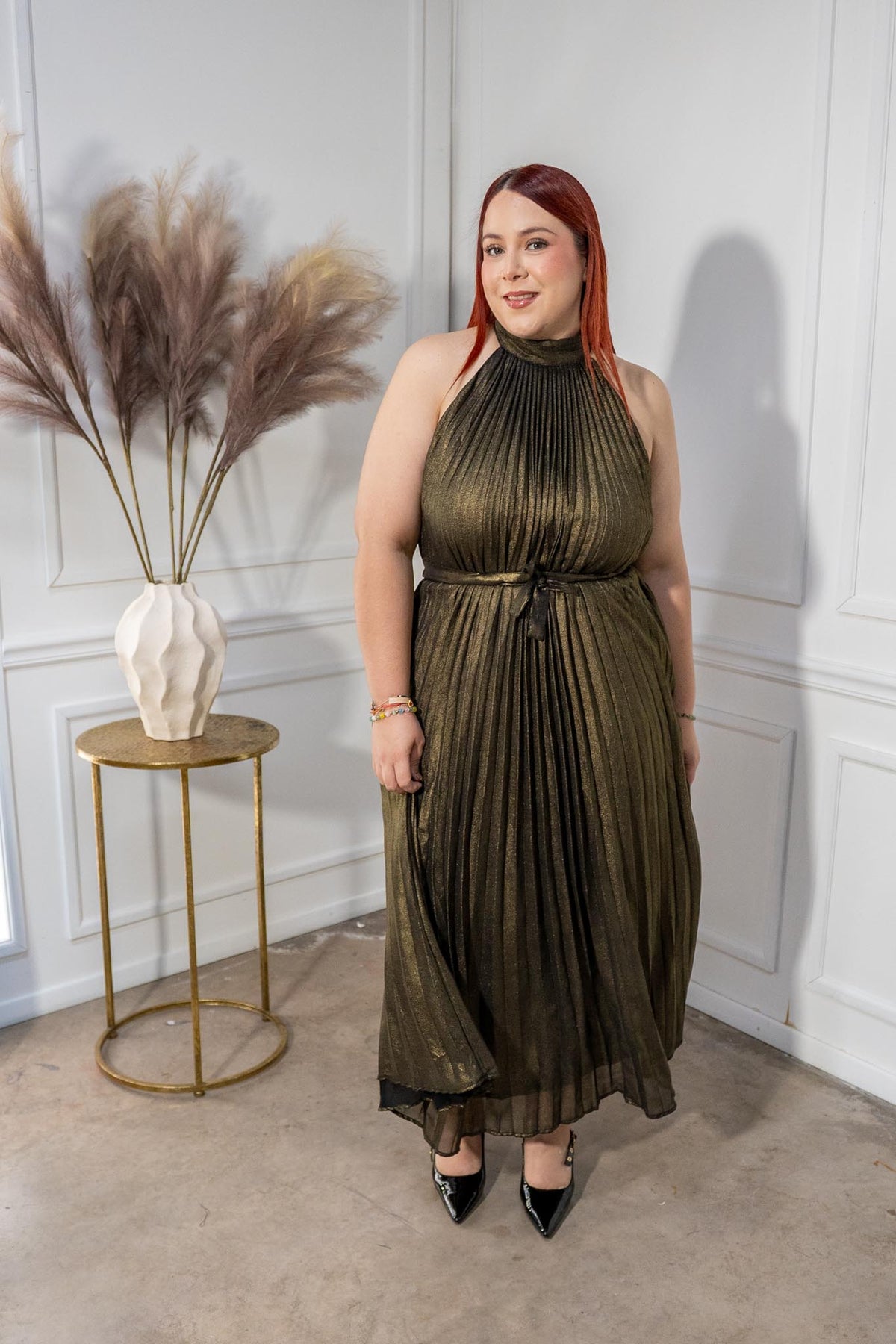 Vestido Curvy Largo Plisado Halter Dorado