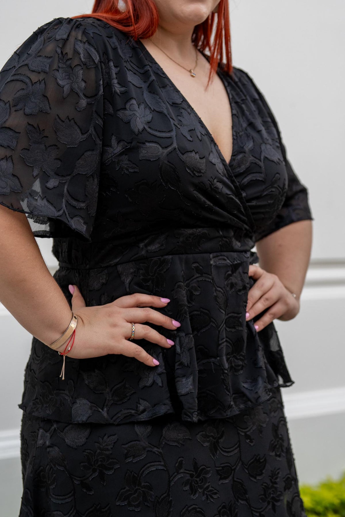 Vestido Curvy Holanes Textura Flores Negro