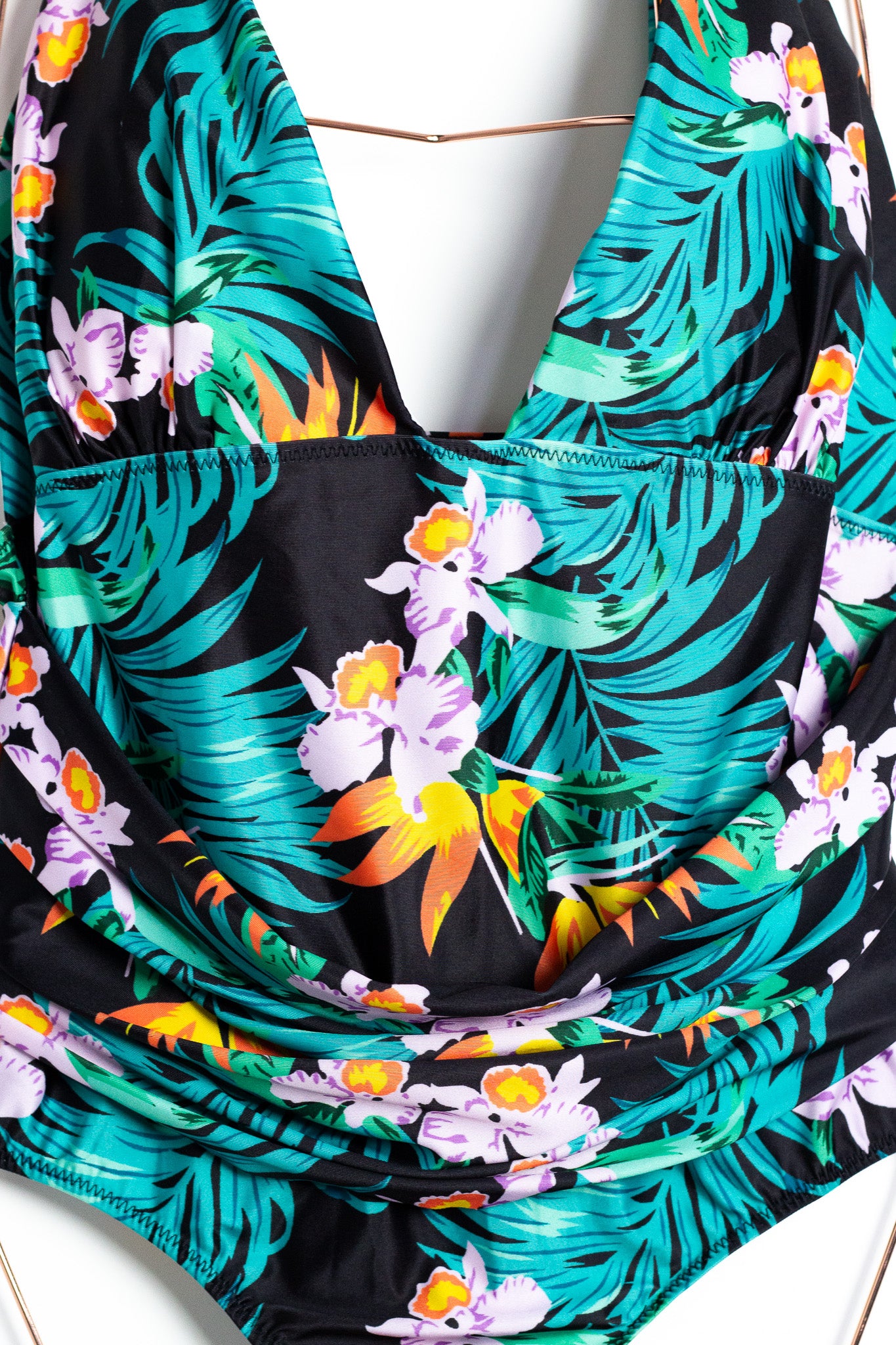 Traje de Baño Plus Size Tropical con Peto