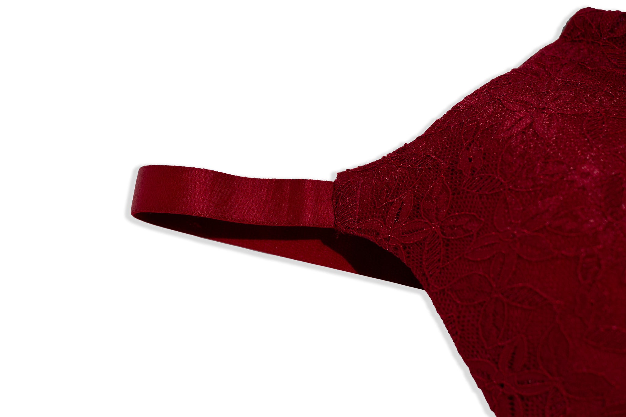Brassier Curvy de Encaje Tinto