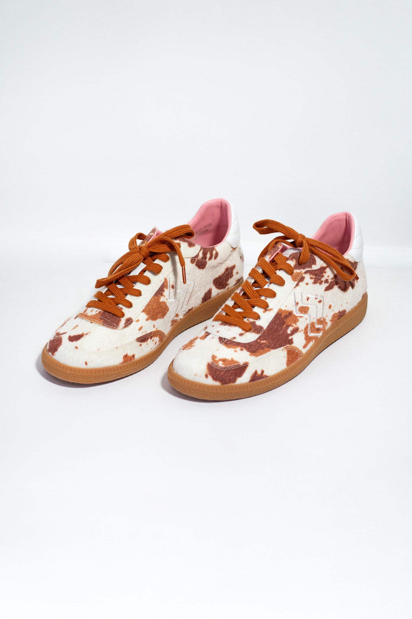 Tenis Gamuza Animal Print Café Plus-Friendly Statement Chic