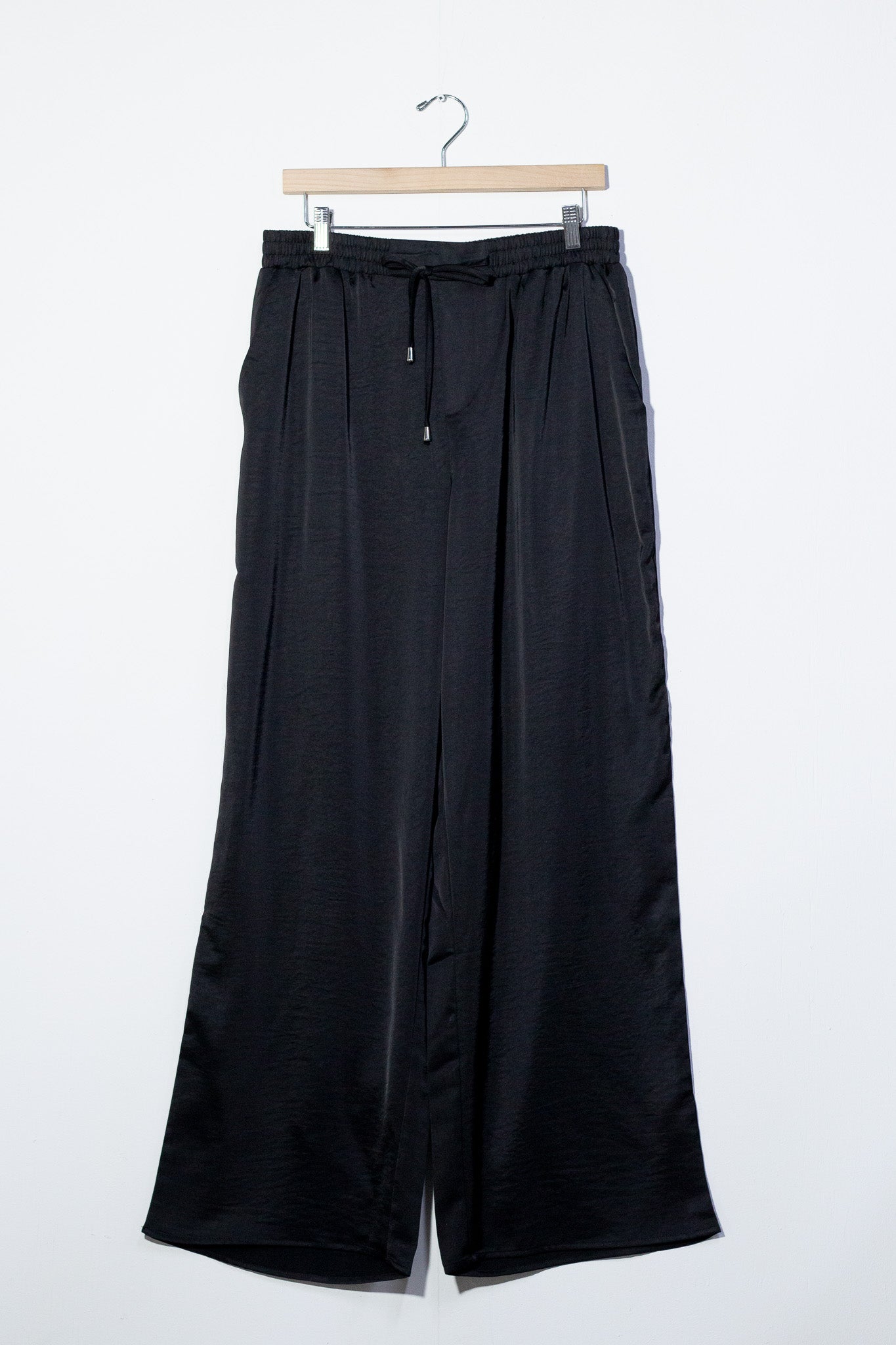Set Curvy Pantalón Satín Brillo Sutil Elegante Eventos negro