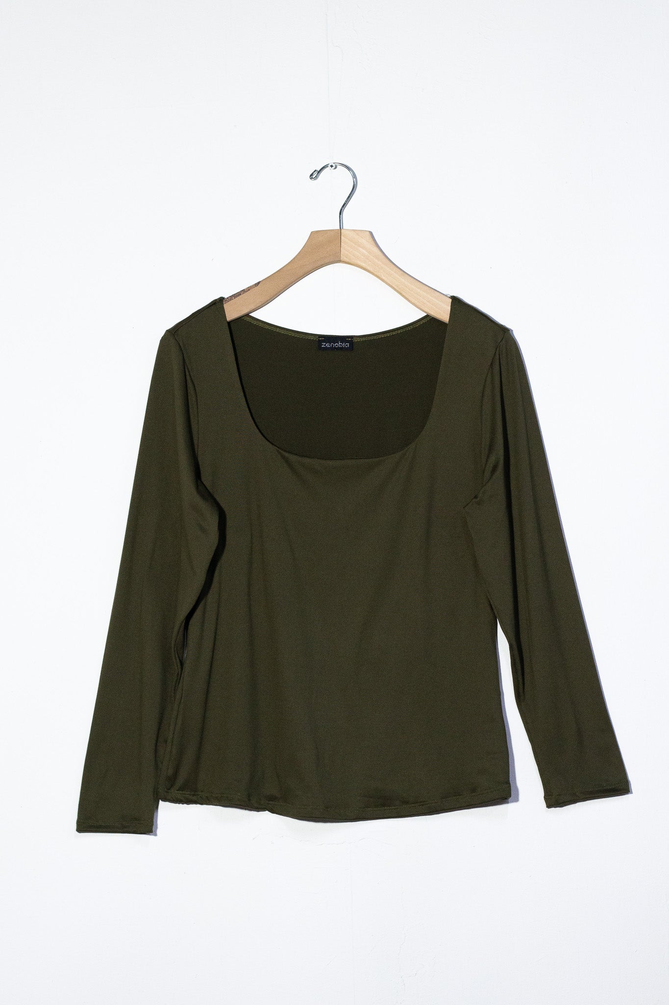 Blusa basica m/larga lisa