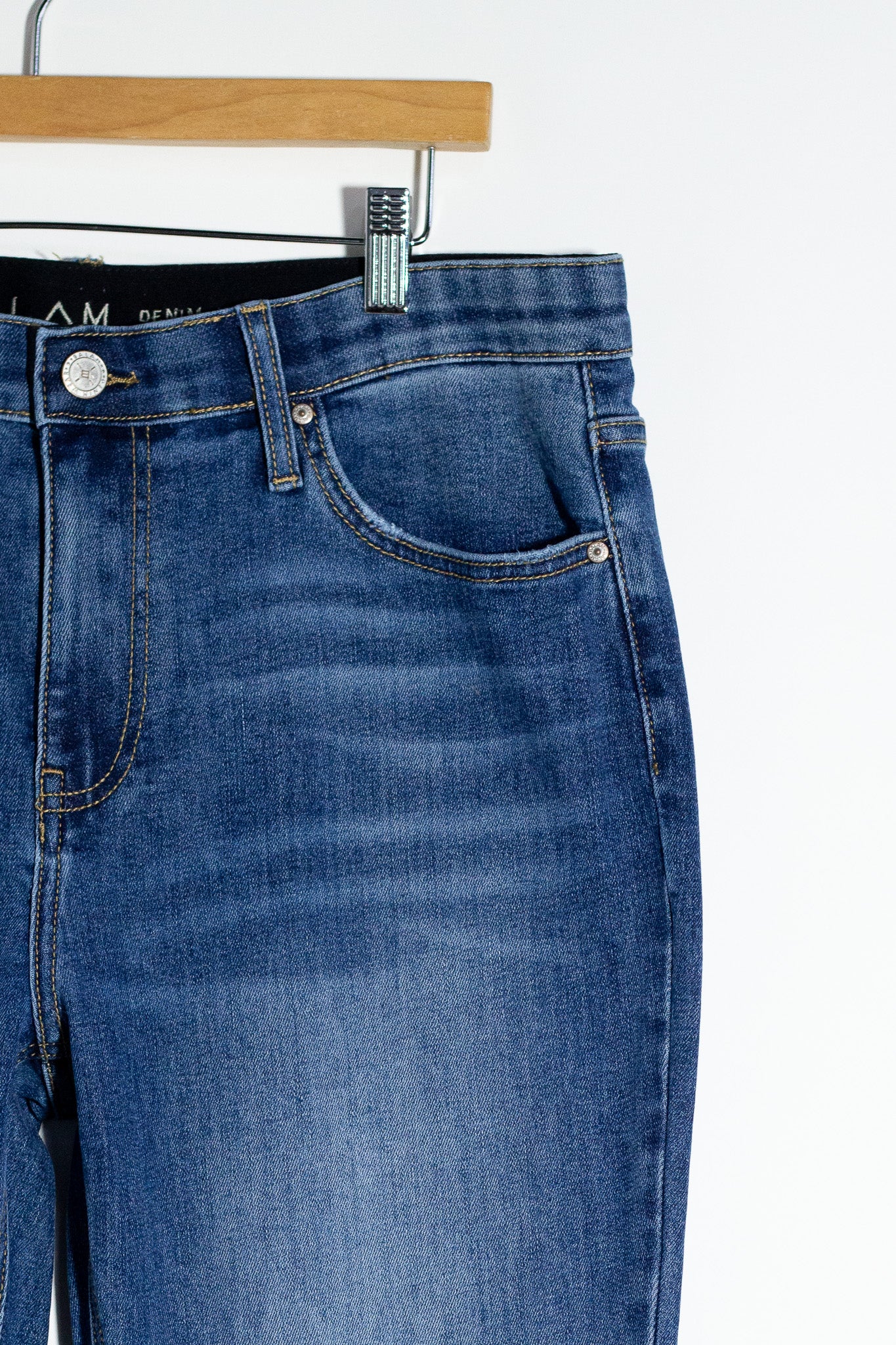 Jeans Campana Liso Curvy Oscuro