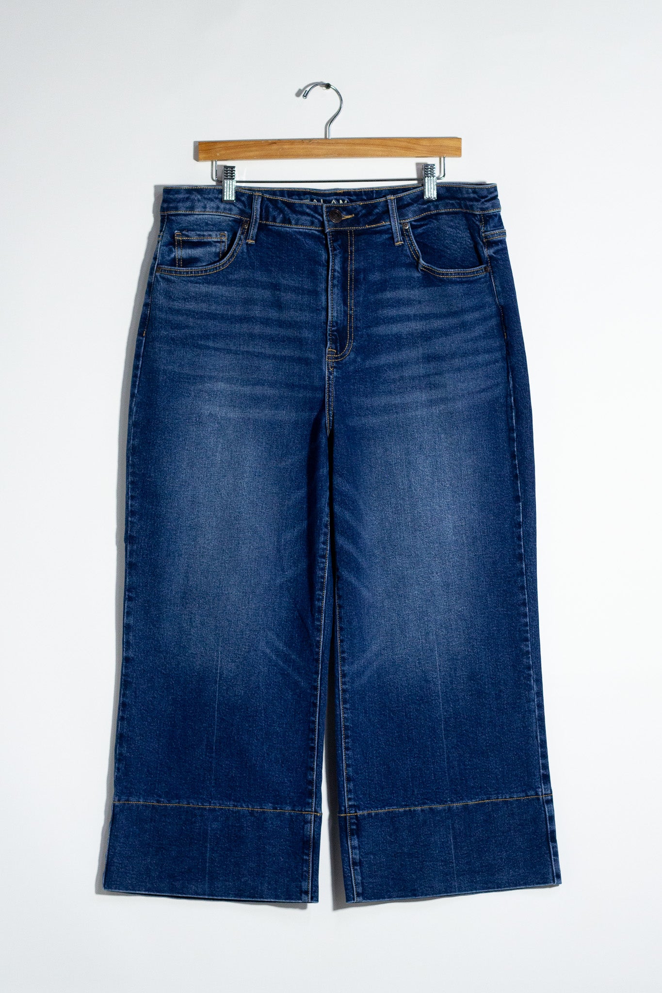 Jeans Crop Liso Curvy Oscuro