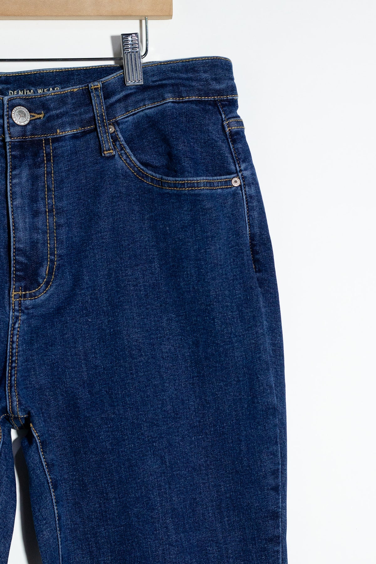 Jeans Flare Liso Curvy Oscuro