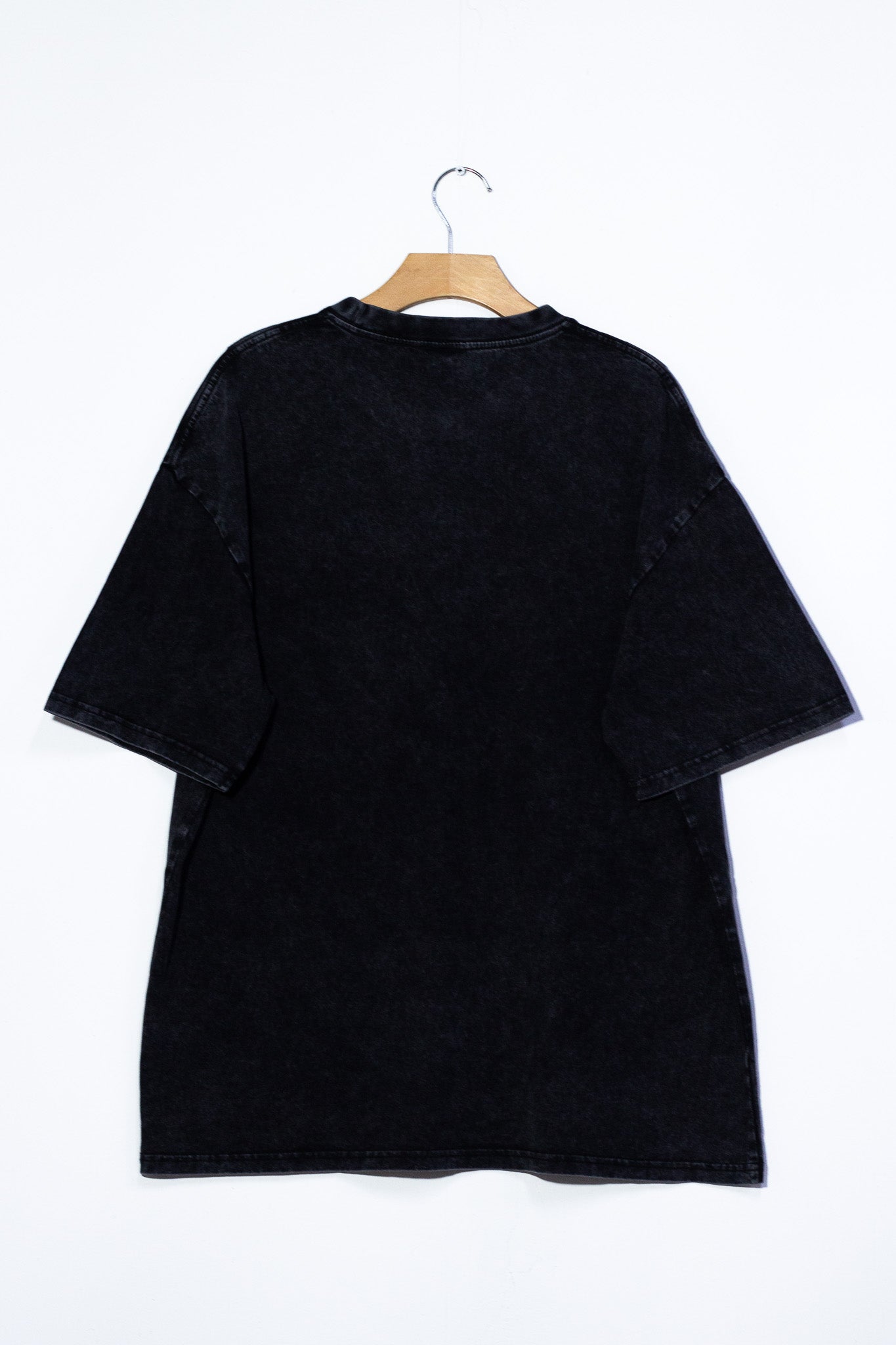 Playera corazones piedras neg