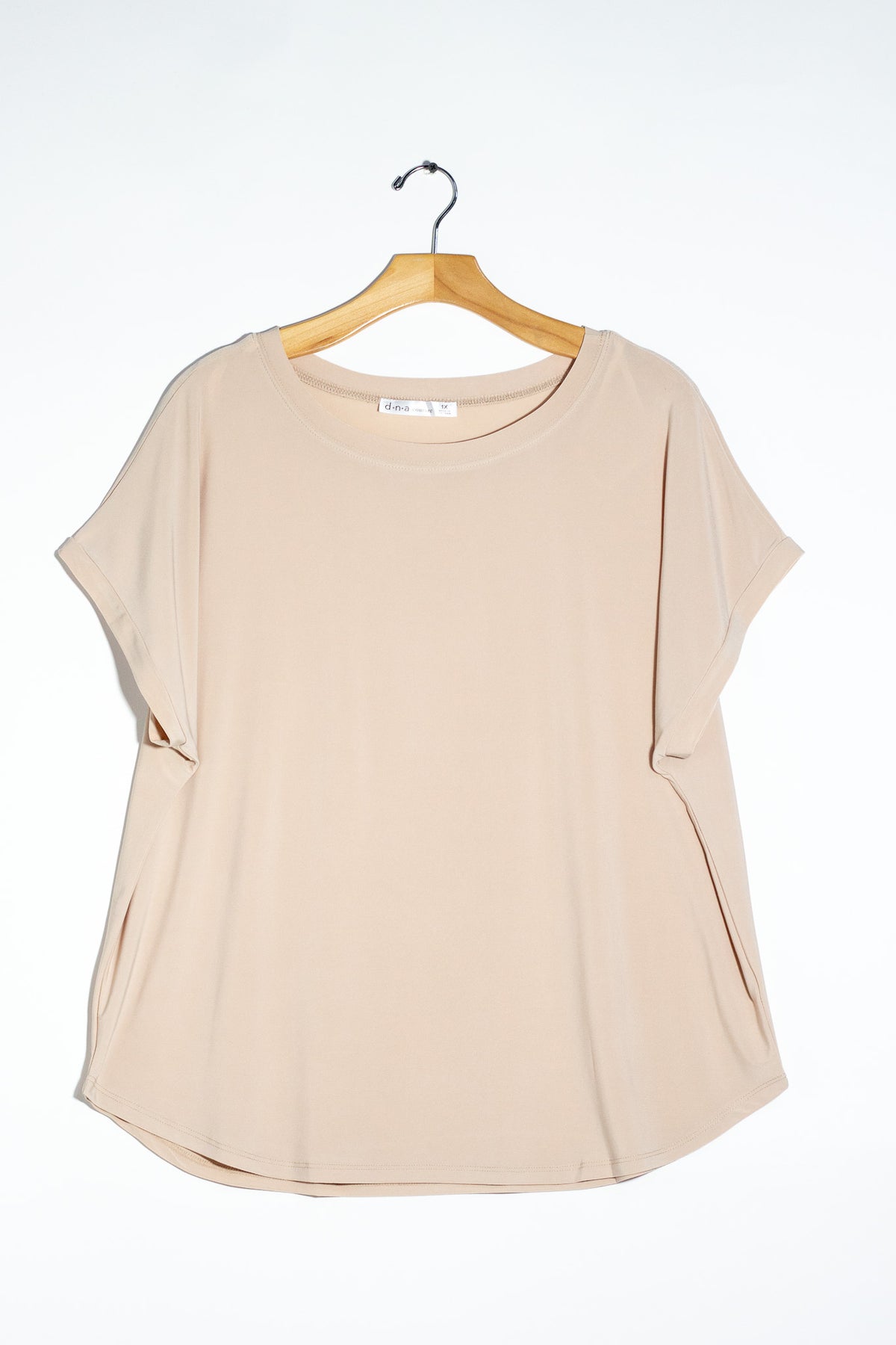 Blusa Curvy Licra Cuello Redondo Manga Corta Beige Oversize