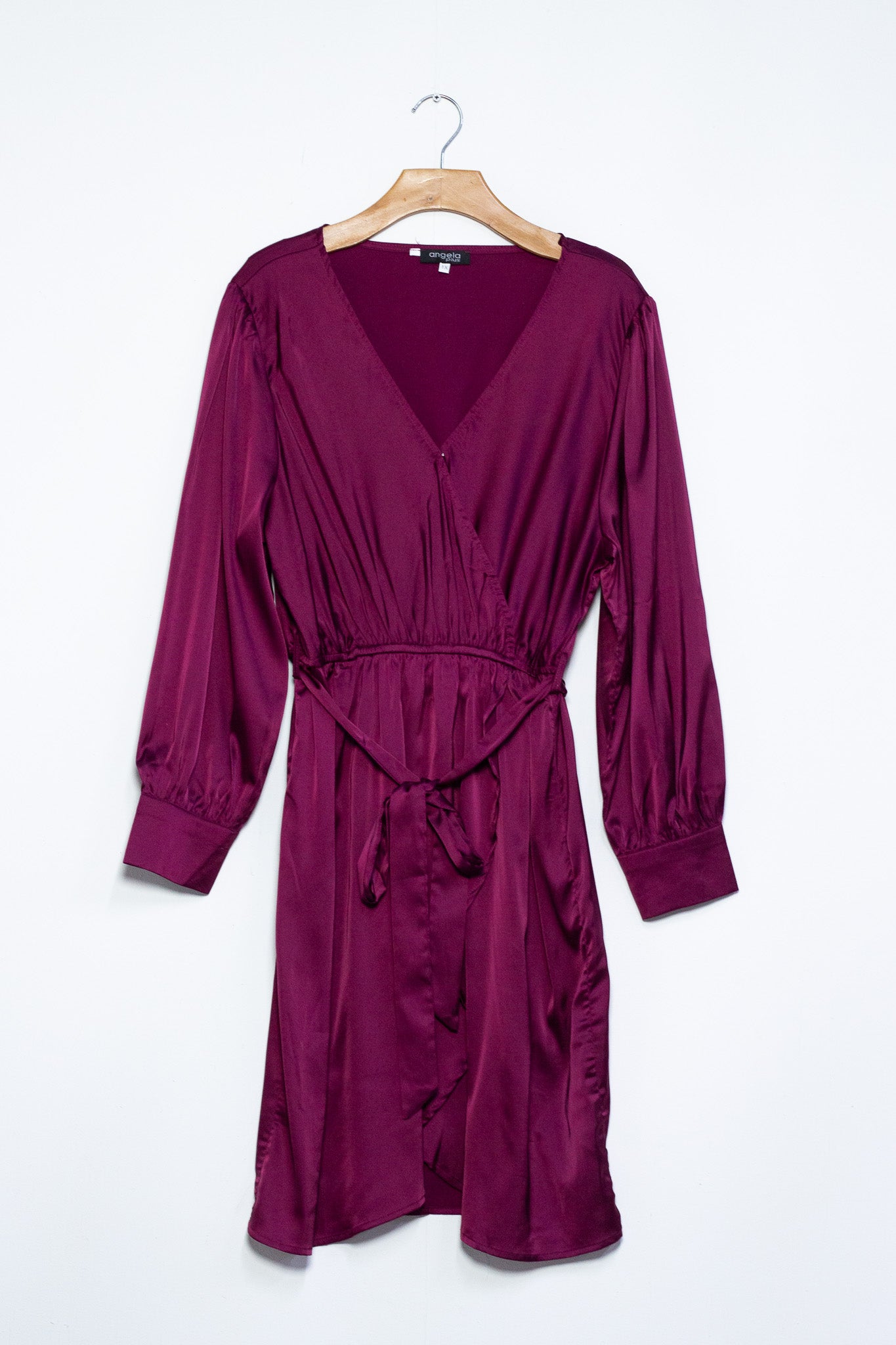 Vestido corto cruzado satin tinto