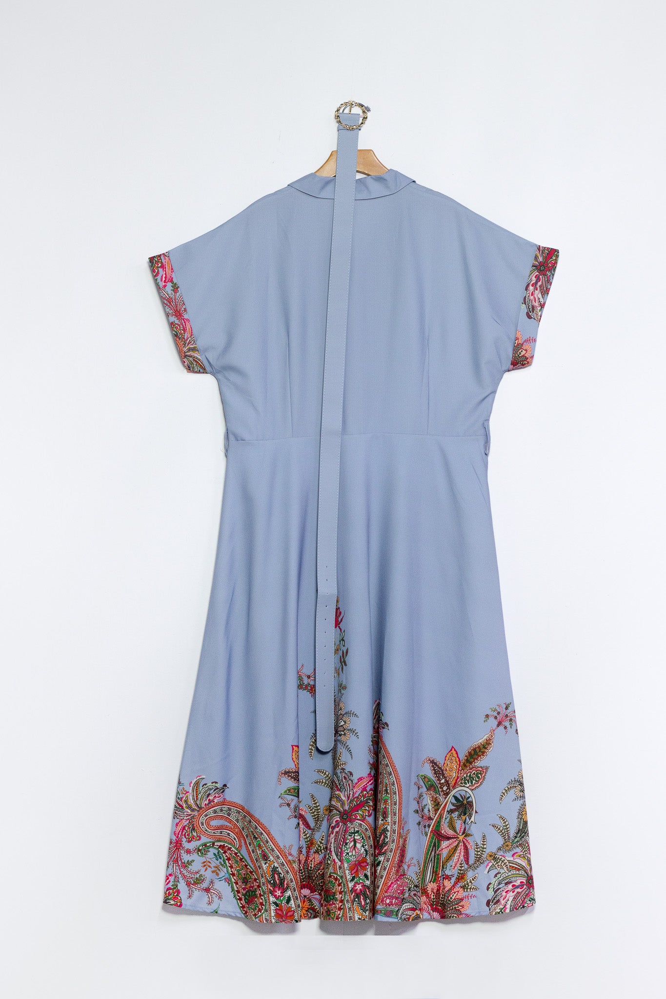 Maxi vestido detalles c/cinto azul