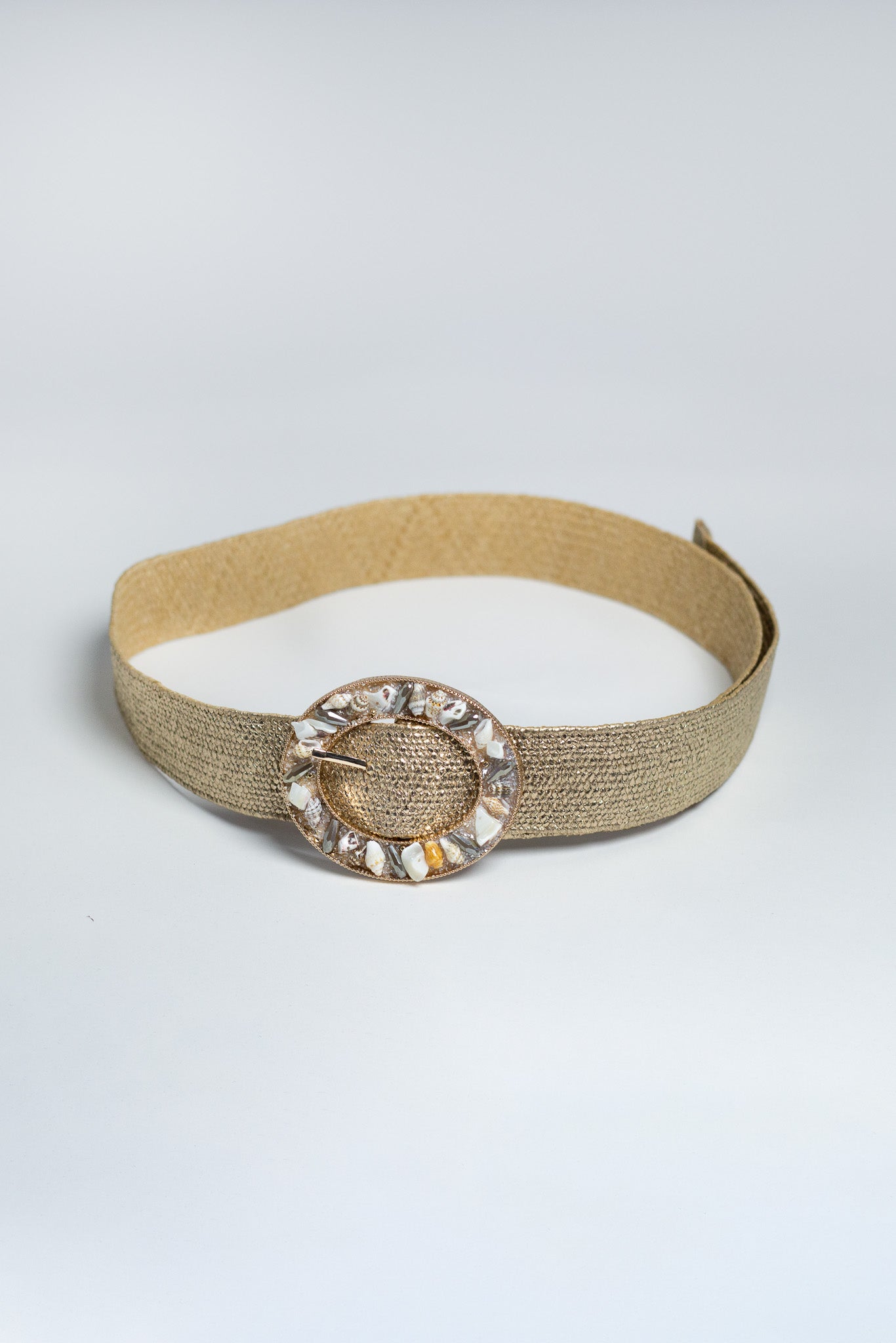 Cinto Elástico Curvy Dorado con Hebilla Circular Natural