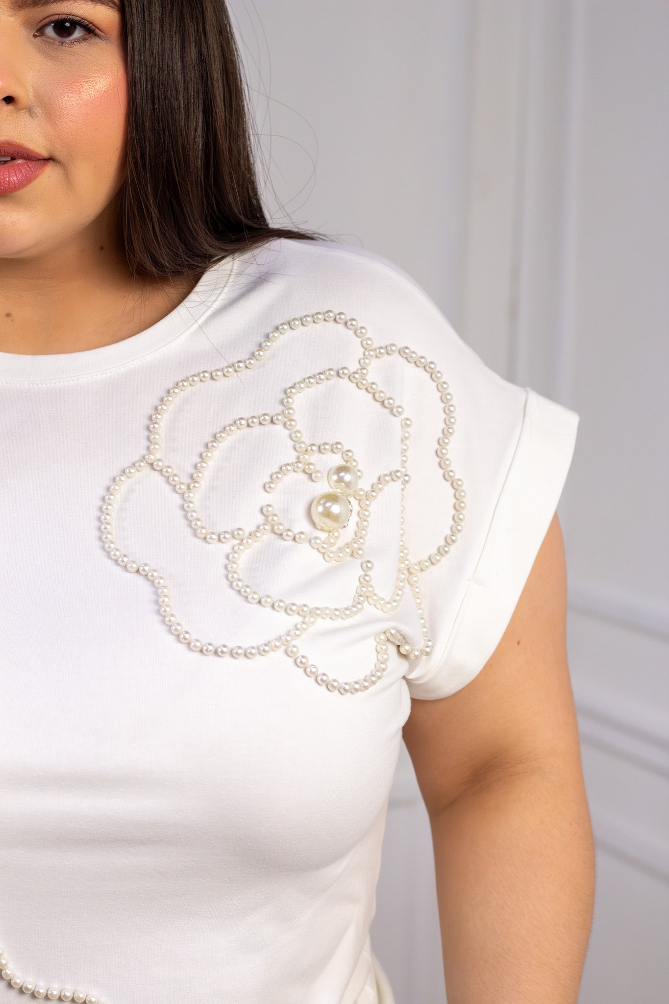 Playera bordado flores perlas blanca - 3