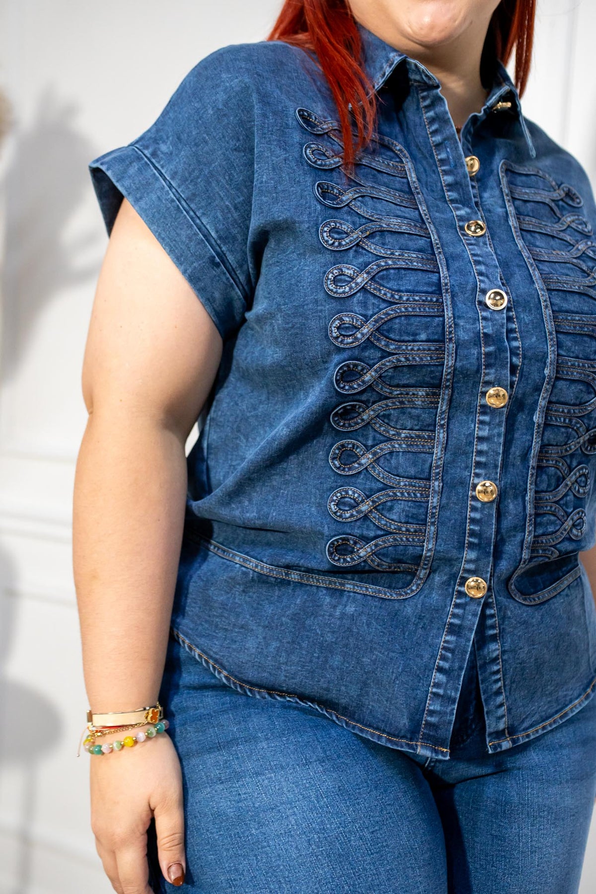 Camisa Curvy Denim Bordado Napoleón Azul Oscuro