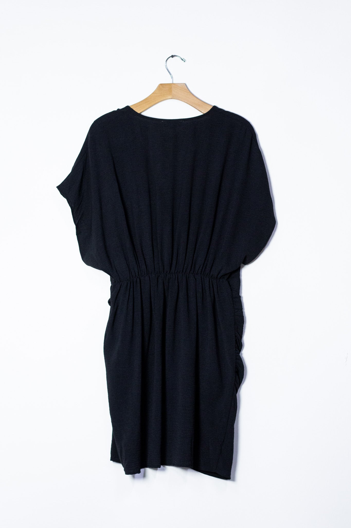 Vestido cruzado c/lazo negro