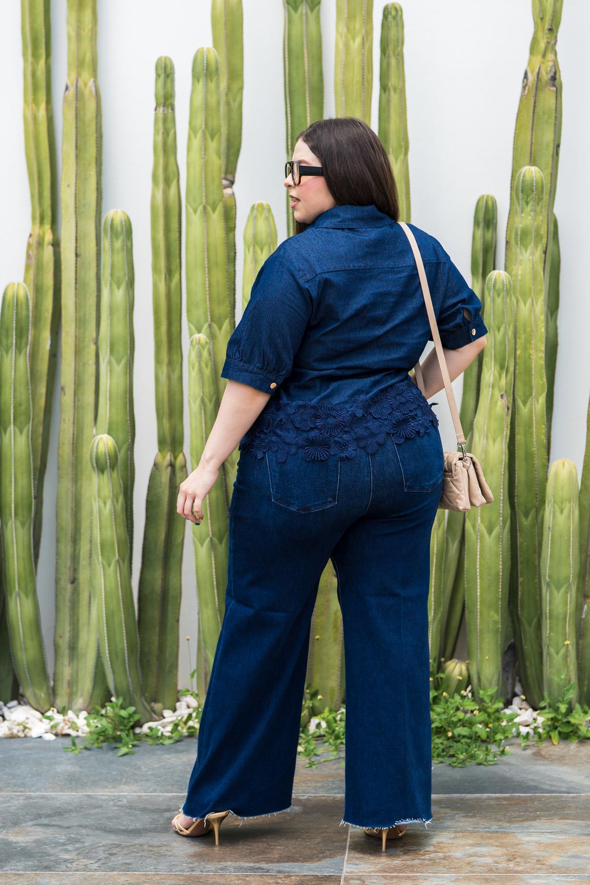Jeans Wide Leg Crop Liso Curvy Oscuro Algodón
