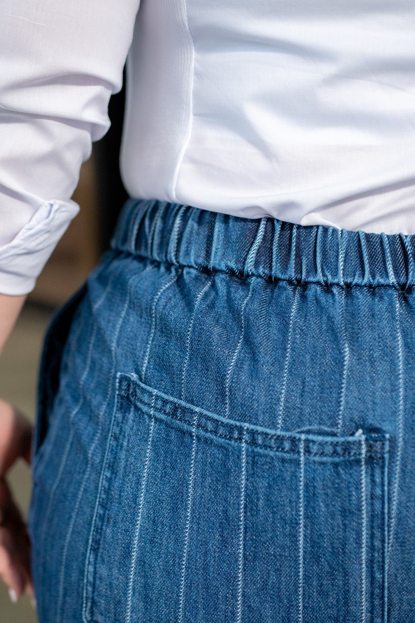 Jeans Curvy Recto Wide Leg con Lineas Oscuro