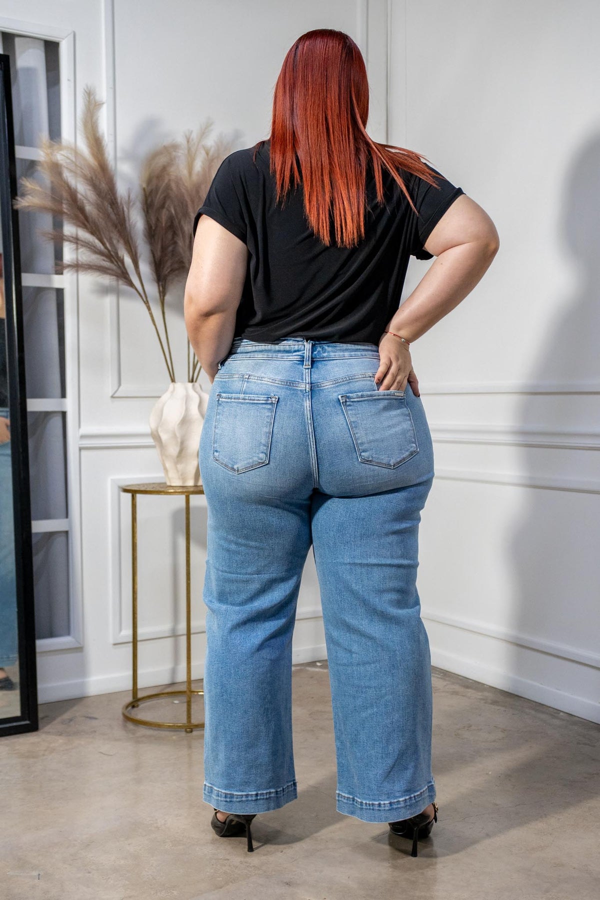 Jeans Curvy Recto Crop Detalle Azul Claro