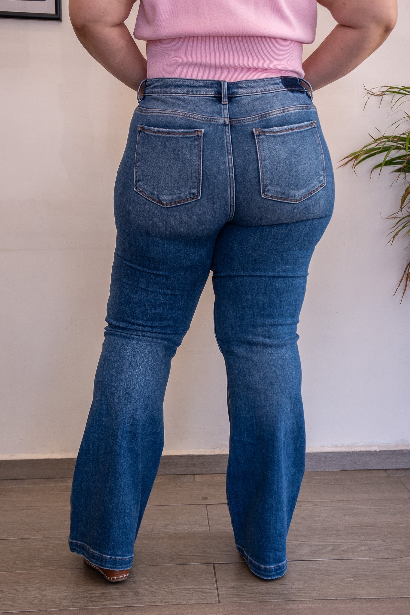Jeans Curvy Campana Bell Bottom Cintura Alta Azul Oscuro