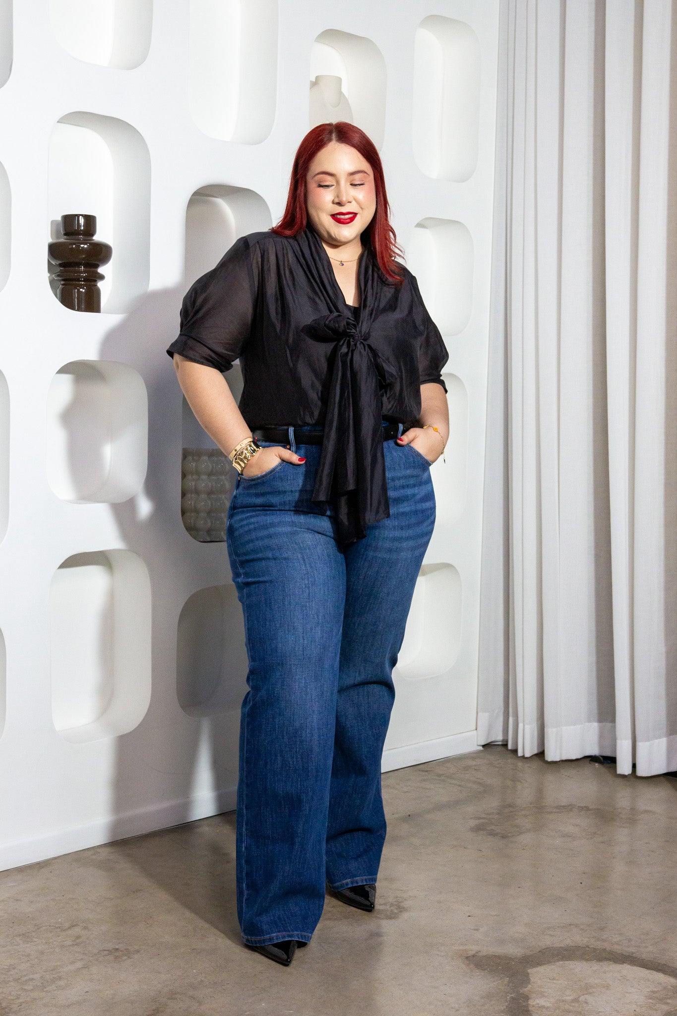 Blusa Curvy Gasa Lisa con Moño Negro Talla Extra