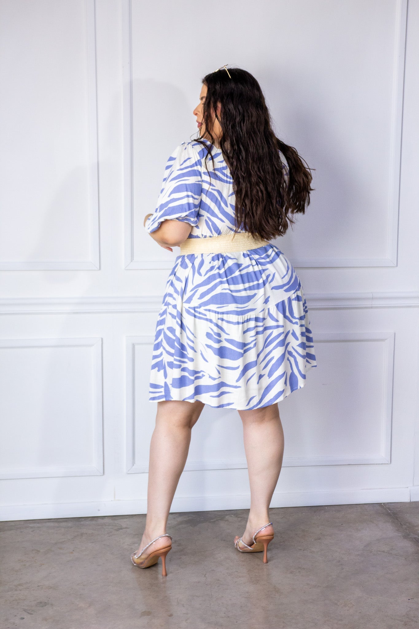 Vestido Curvy Estampado Abstracto Botones Azul Cobalto