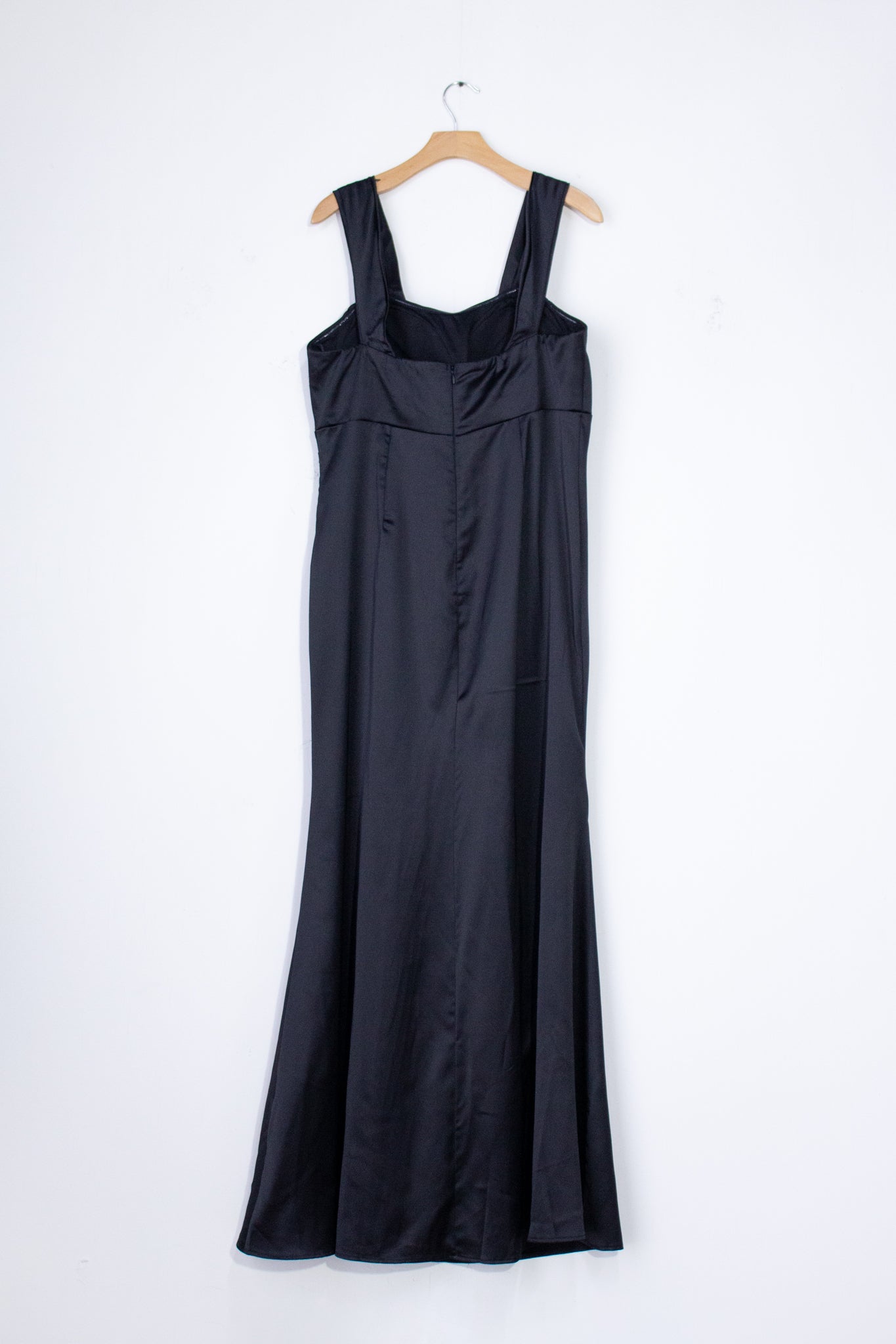 Vestido largo satin c/corset