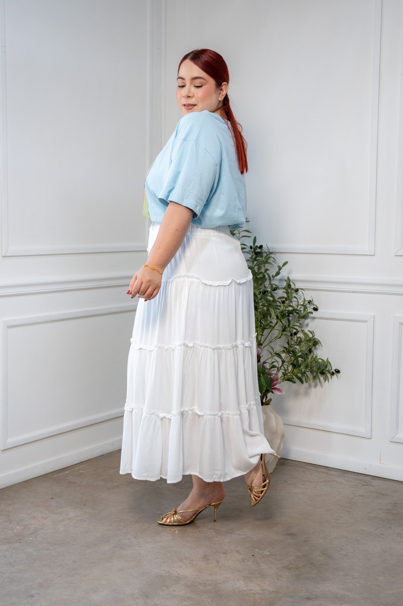 Maxi Falda Curvy Lisa Escalonada Blanca