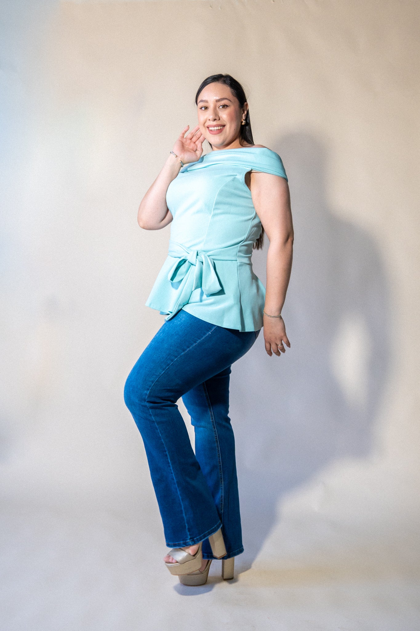 Blusa peplum con lazo menta