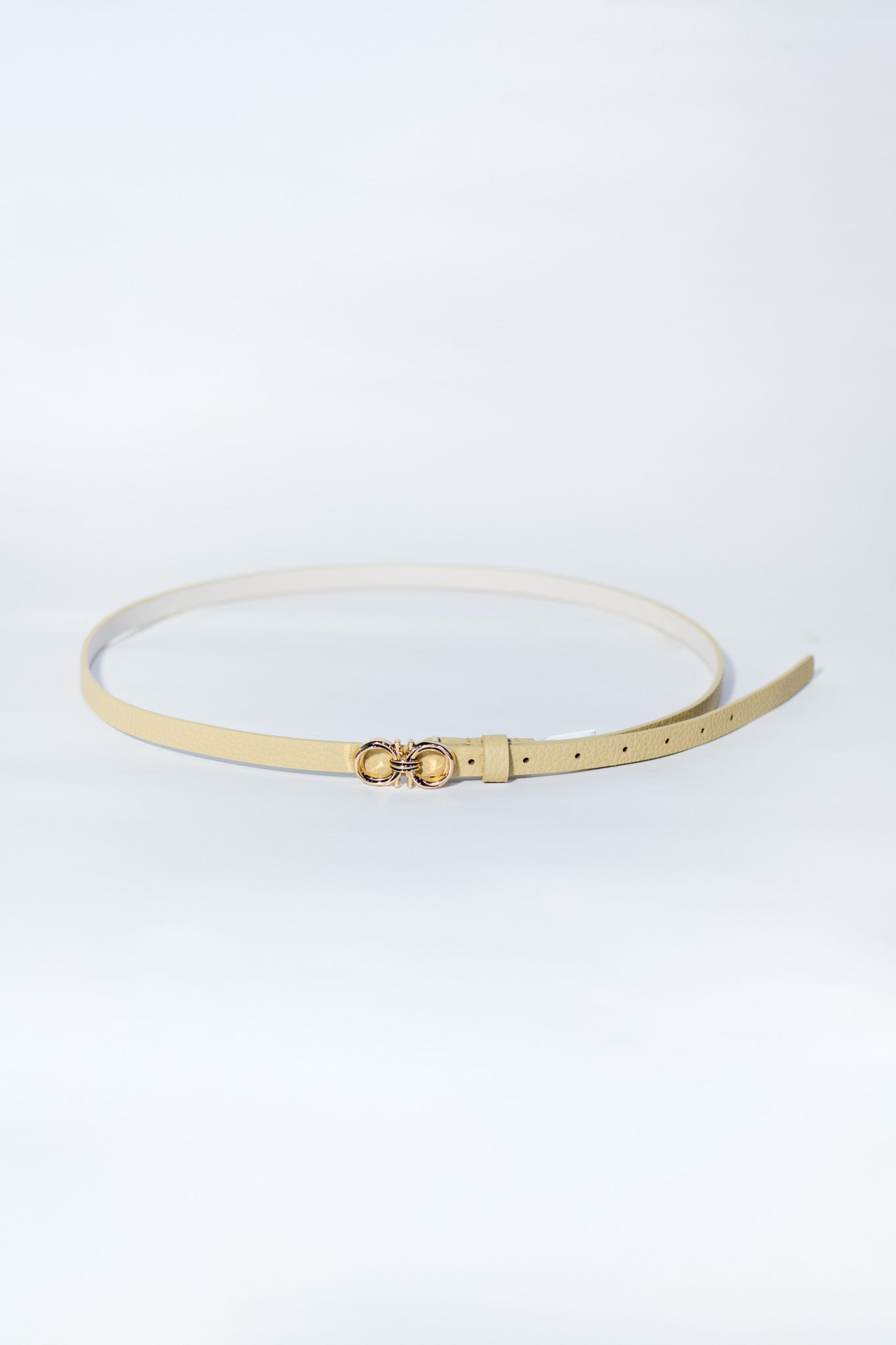 Cinto estilo ferragamo beige