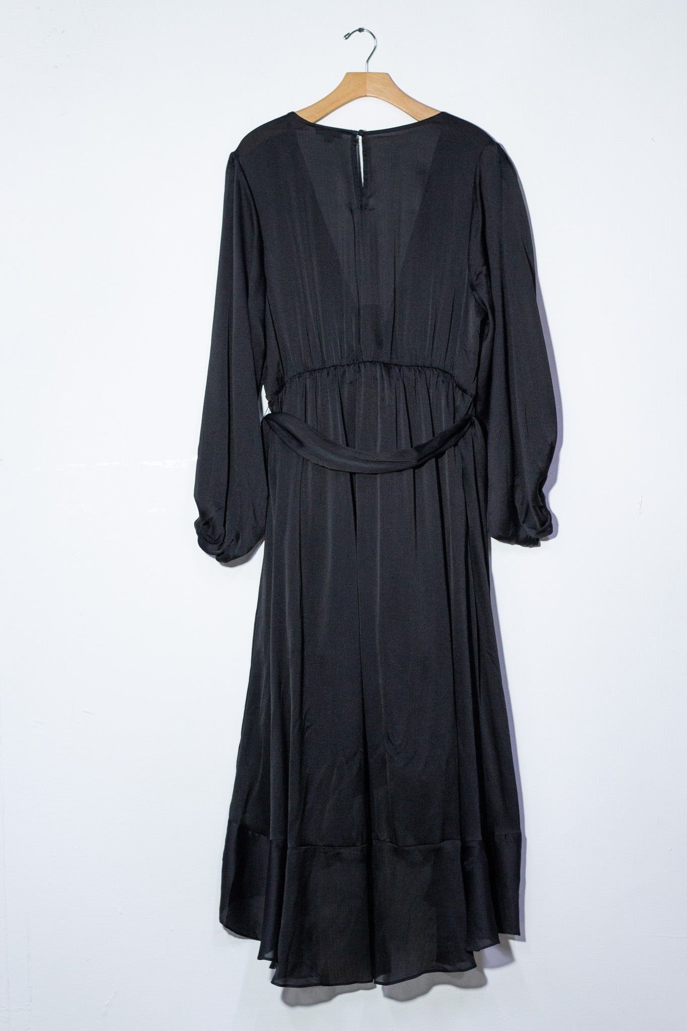 Vestido largo satin negro