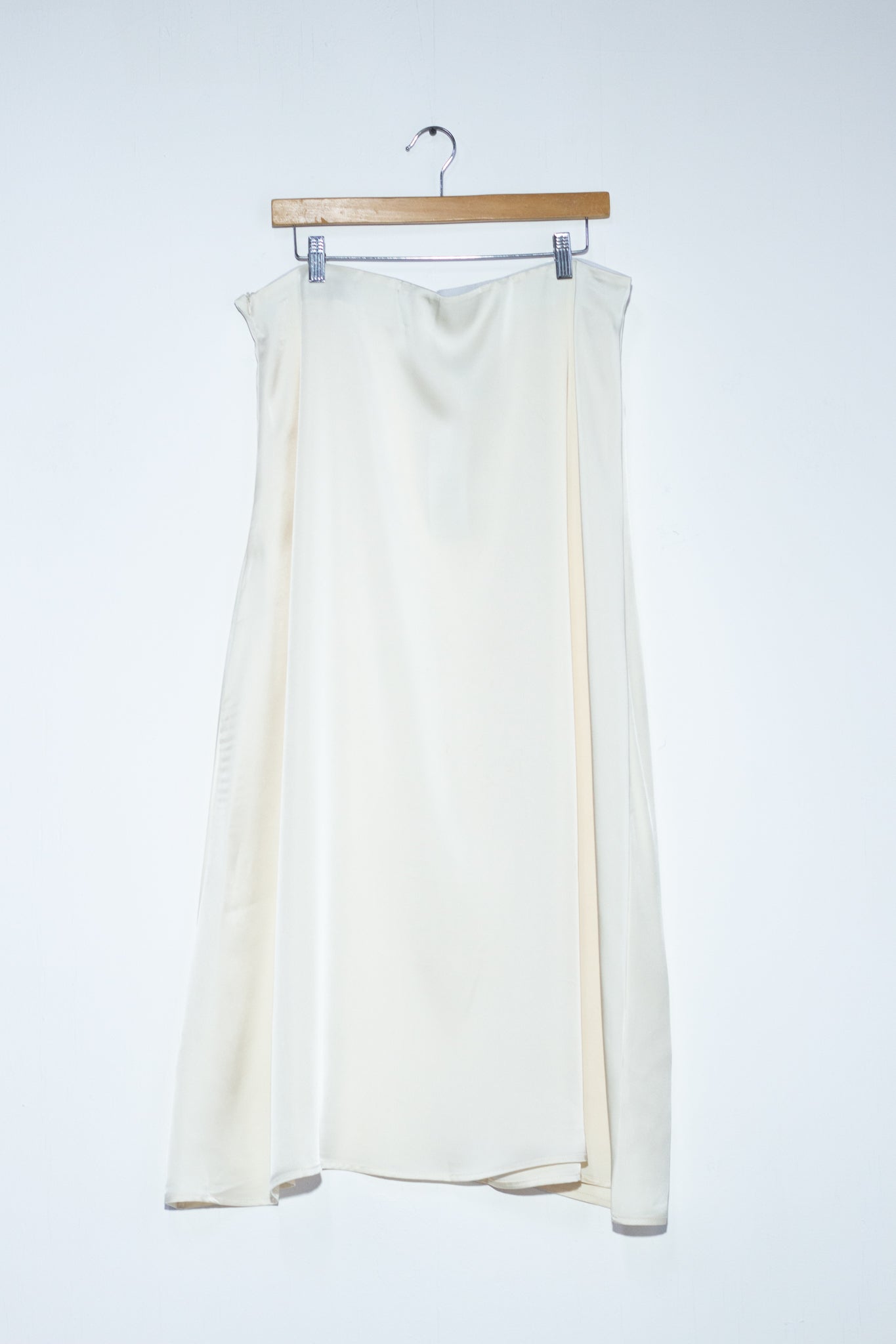 Falda satin beige