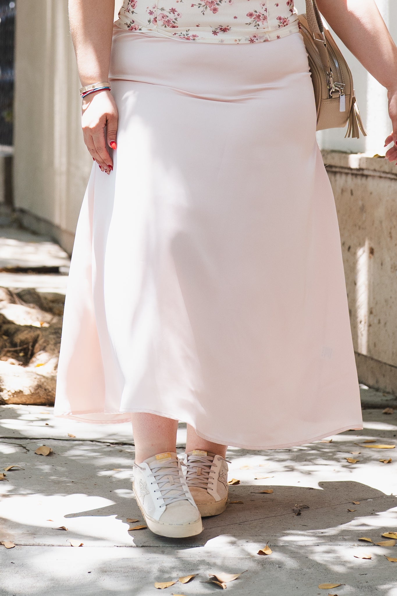 Falda satin rosa