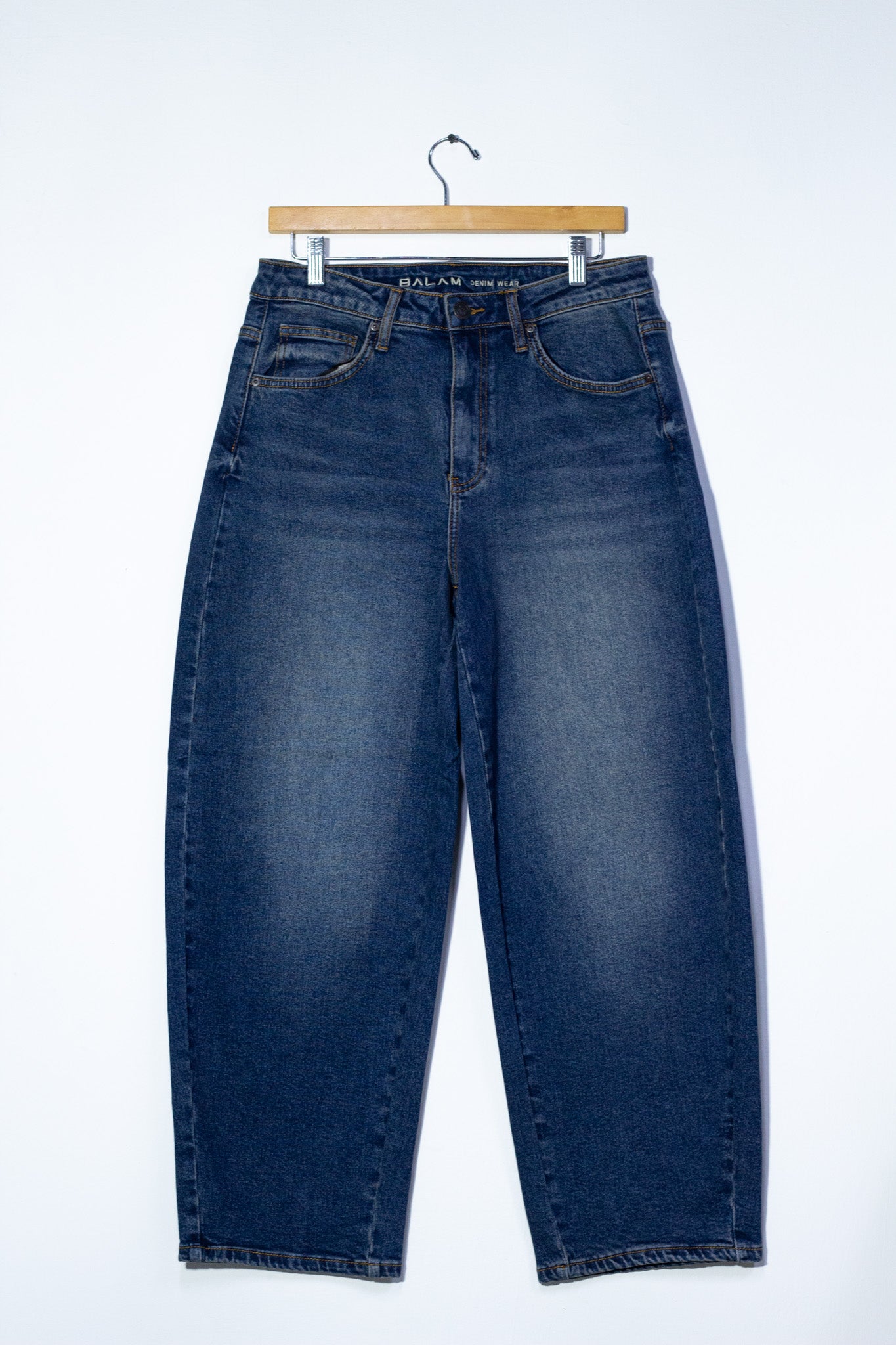 Dark smooth barrel jeans