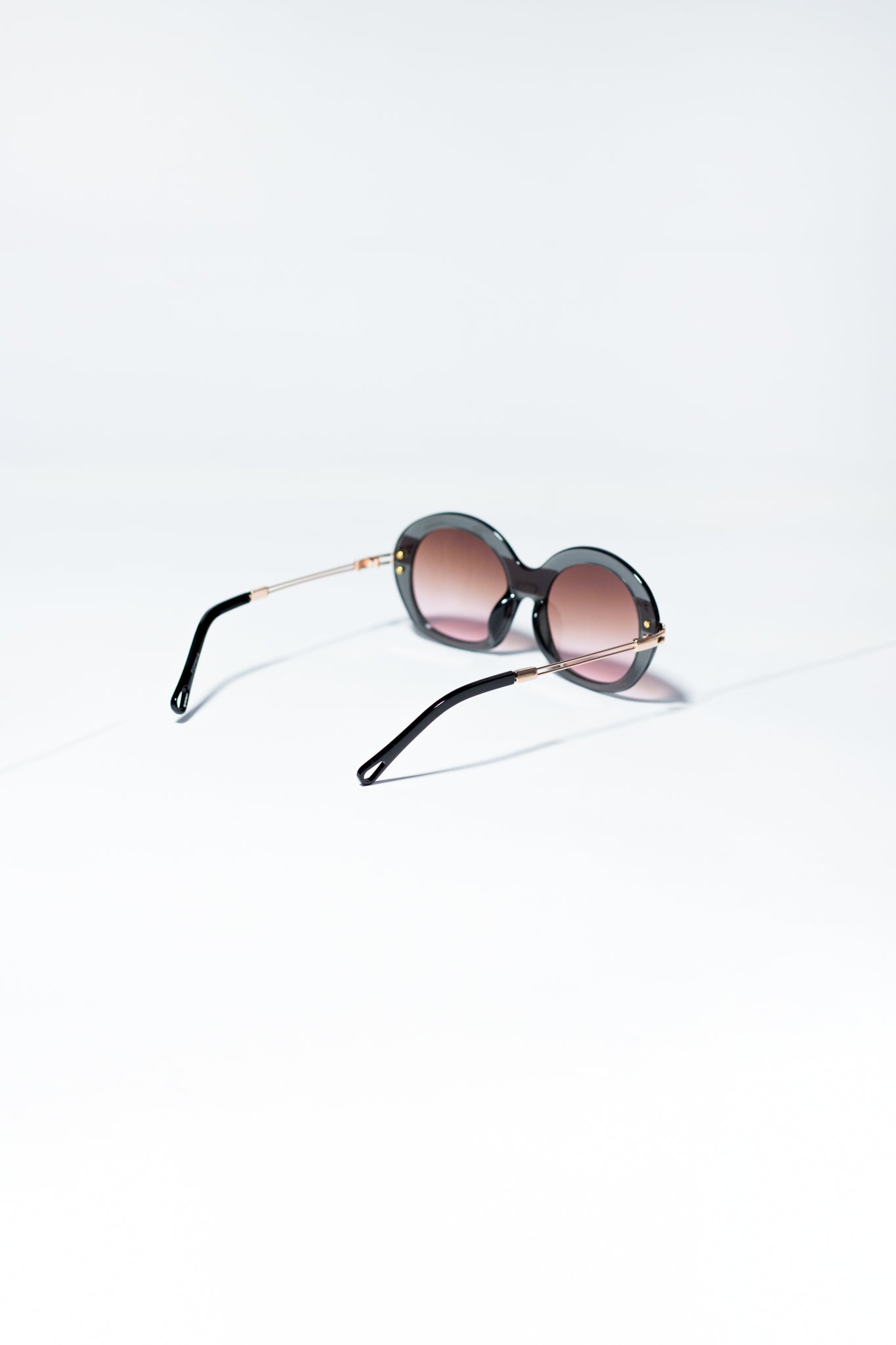 Lentes redondos gris