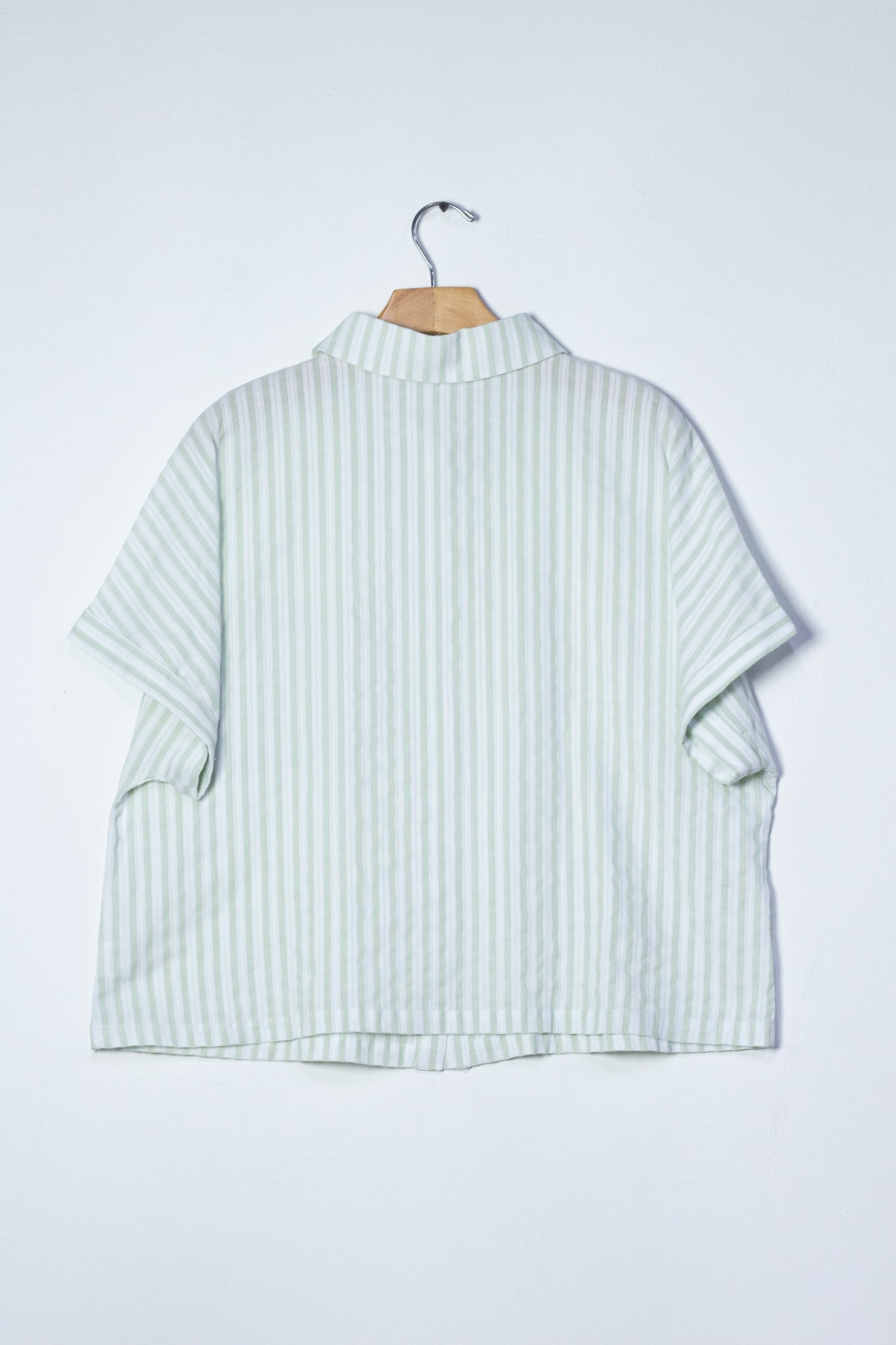 Camisa Curvy Corta Rayas Femenina Clásica Versátil