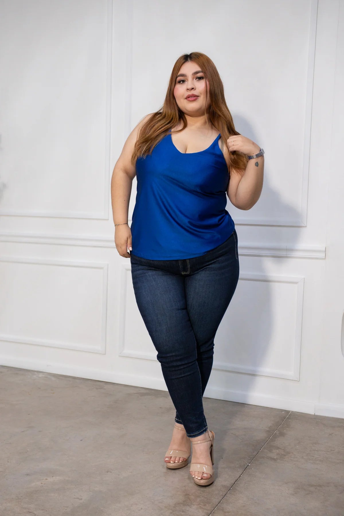Blusa Curvy Tirantes Satín Azul o Café Brillo Sutil Versátil