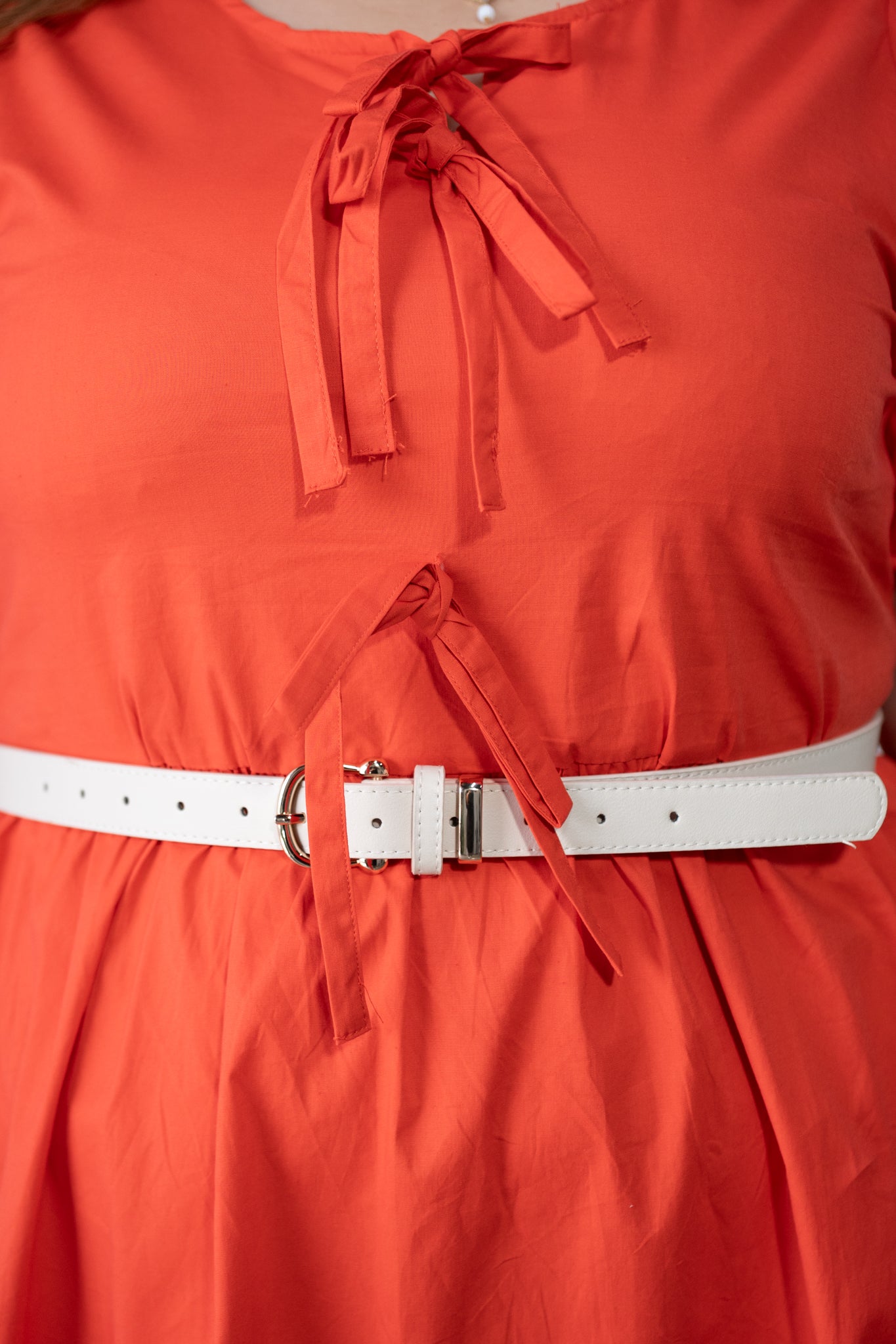 Vestido detalle moños